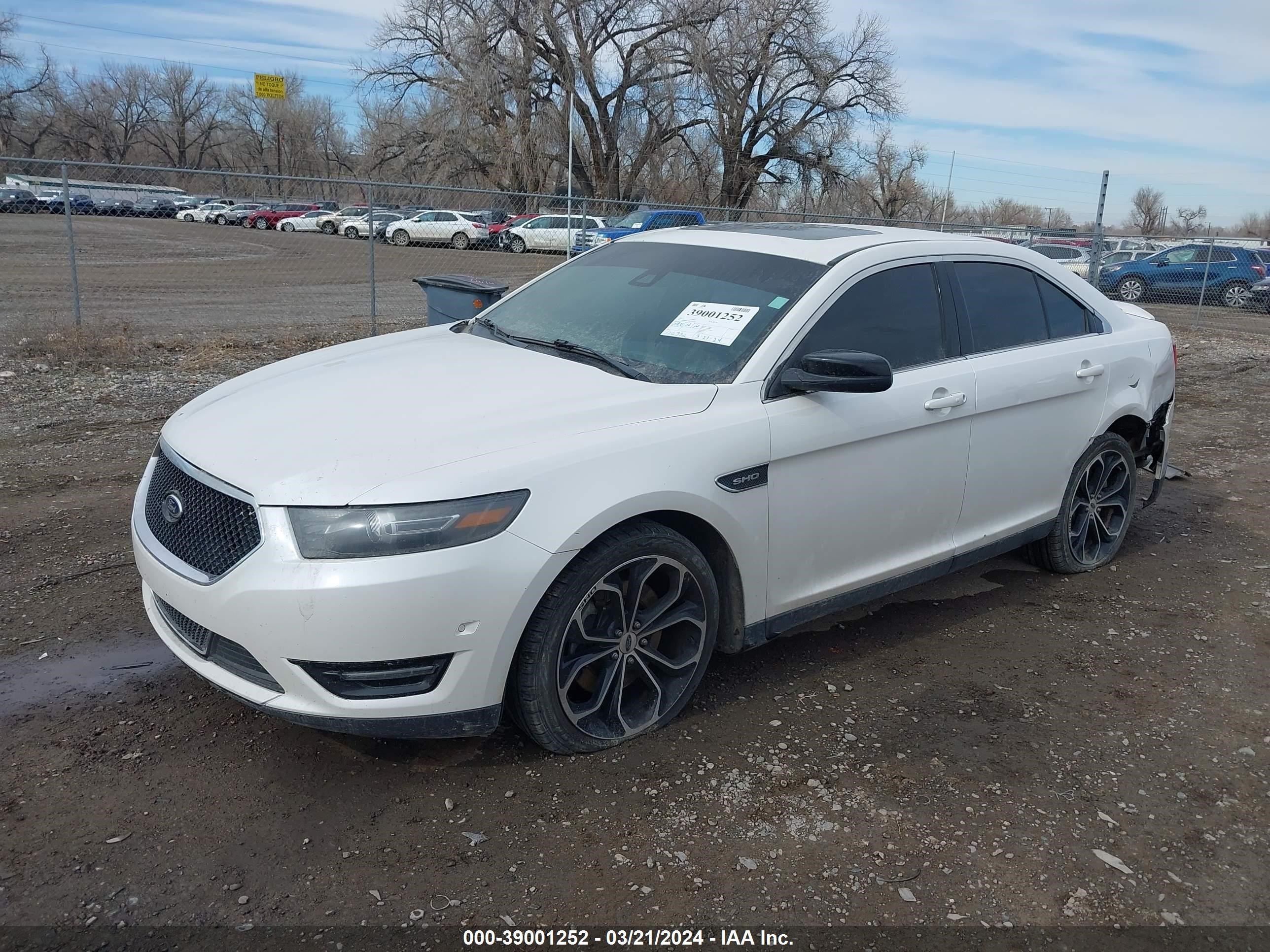 2015 Ford Taurus Sho vin: 1FAHP2KT4FG107141