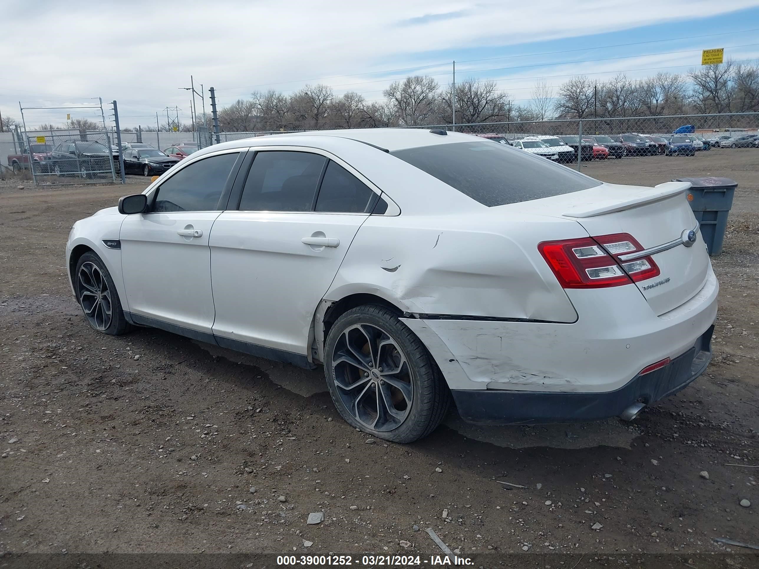 2015 Ford Taurus Sho vin: 1FAHP2KT4FG107141