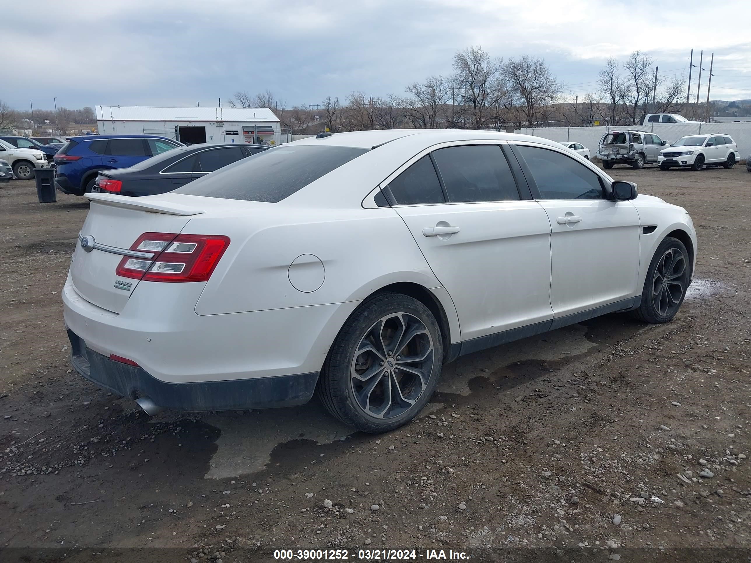 2015 Ford Taurus Sho vin: 1FAHP2KT4FG107141