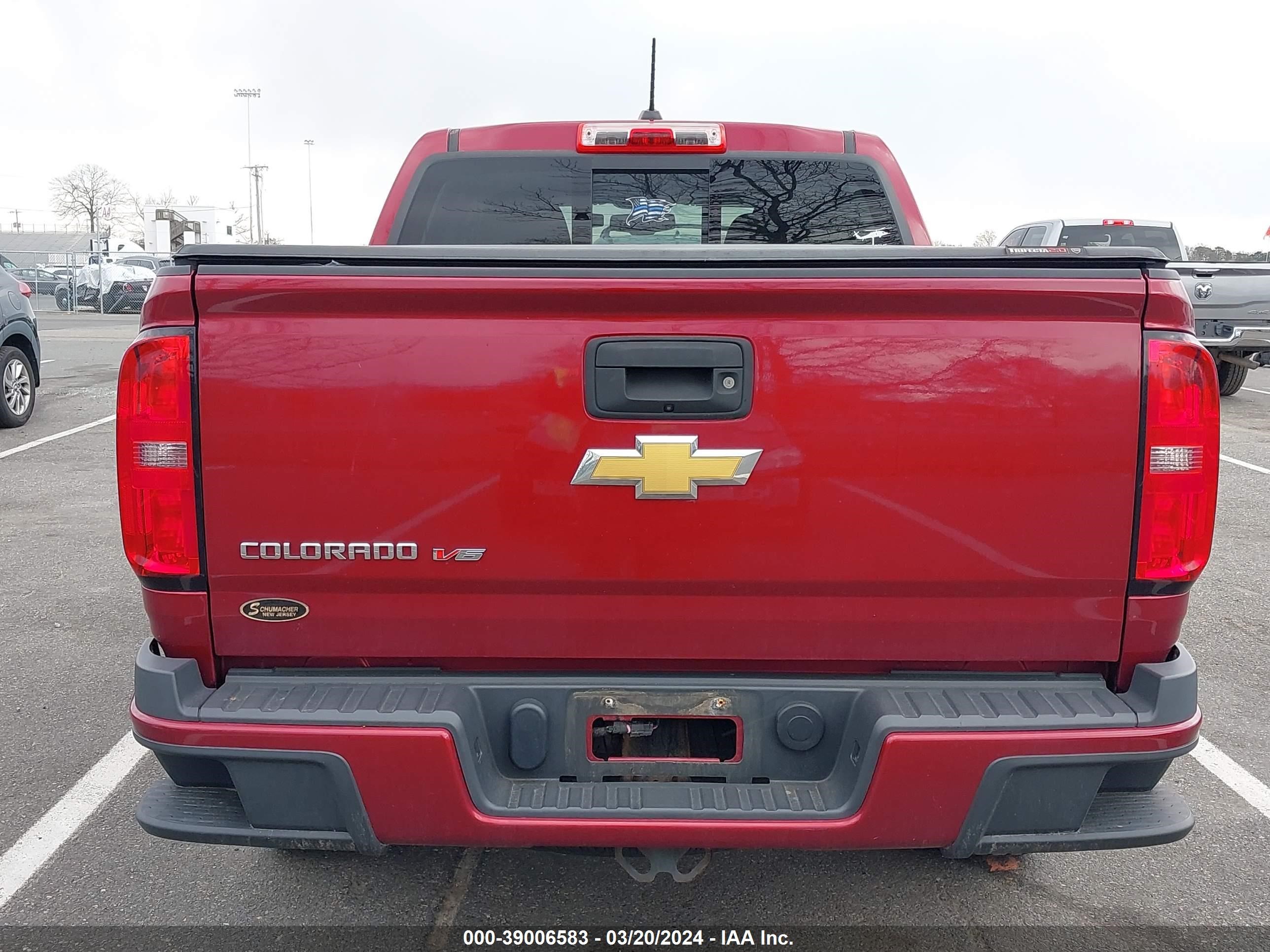 2018 Chevrolet Colorado Z71 vin: 1GCGTDEN8J1189817