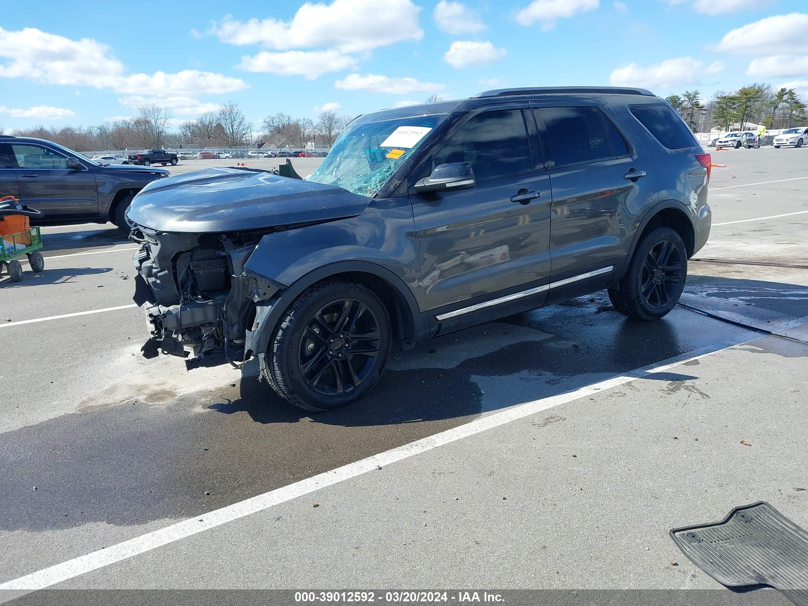 2016 Ford Explorer Xlt vin: 1FM5K8D87GGA23884