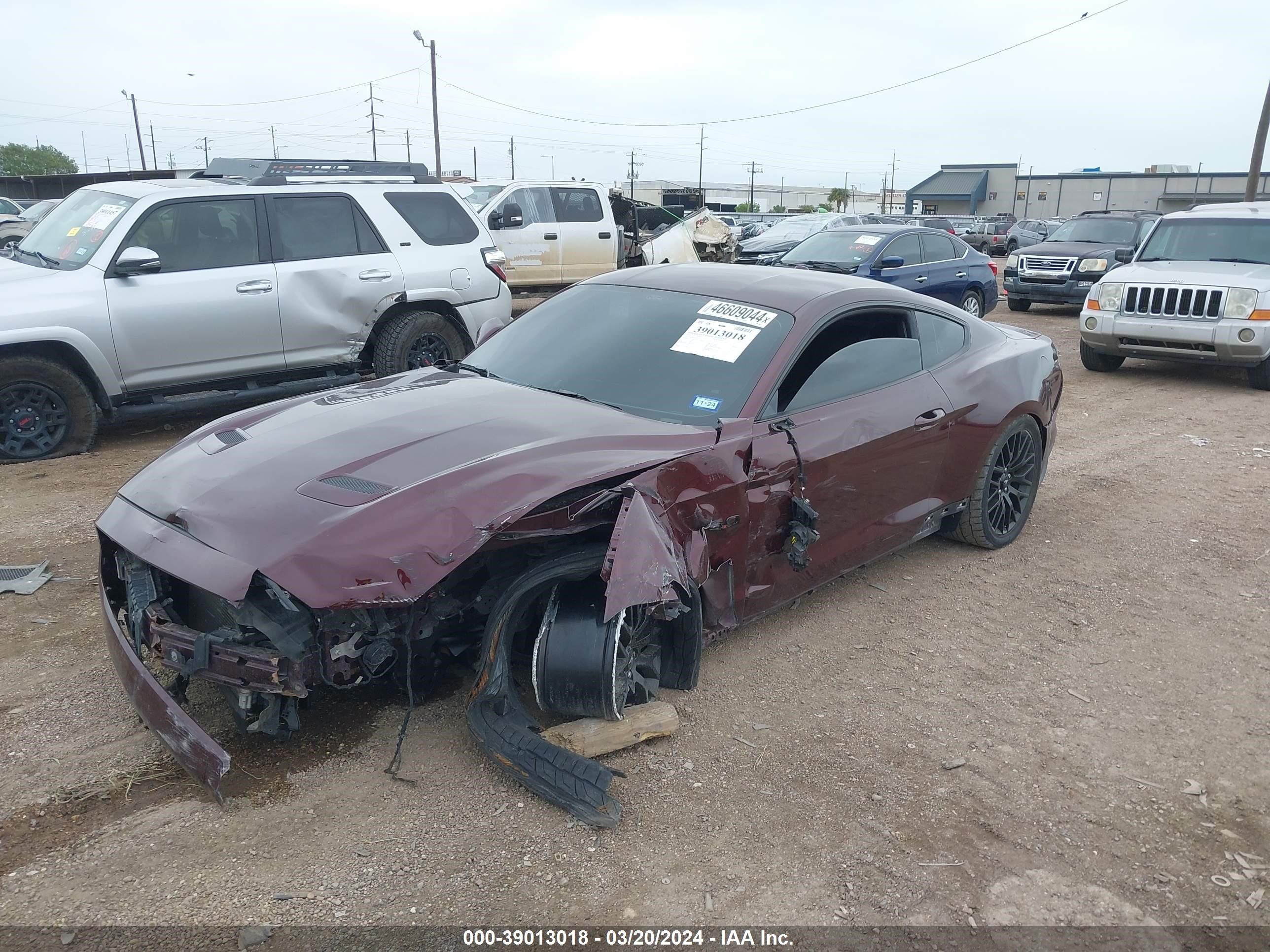 2018 Ford Mustang Gt Premium vin: 1FA6P8CF6J5165579