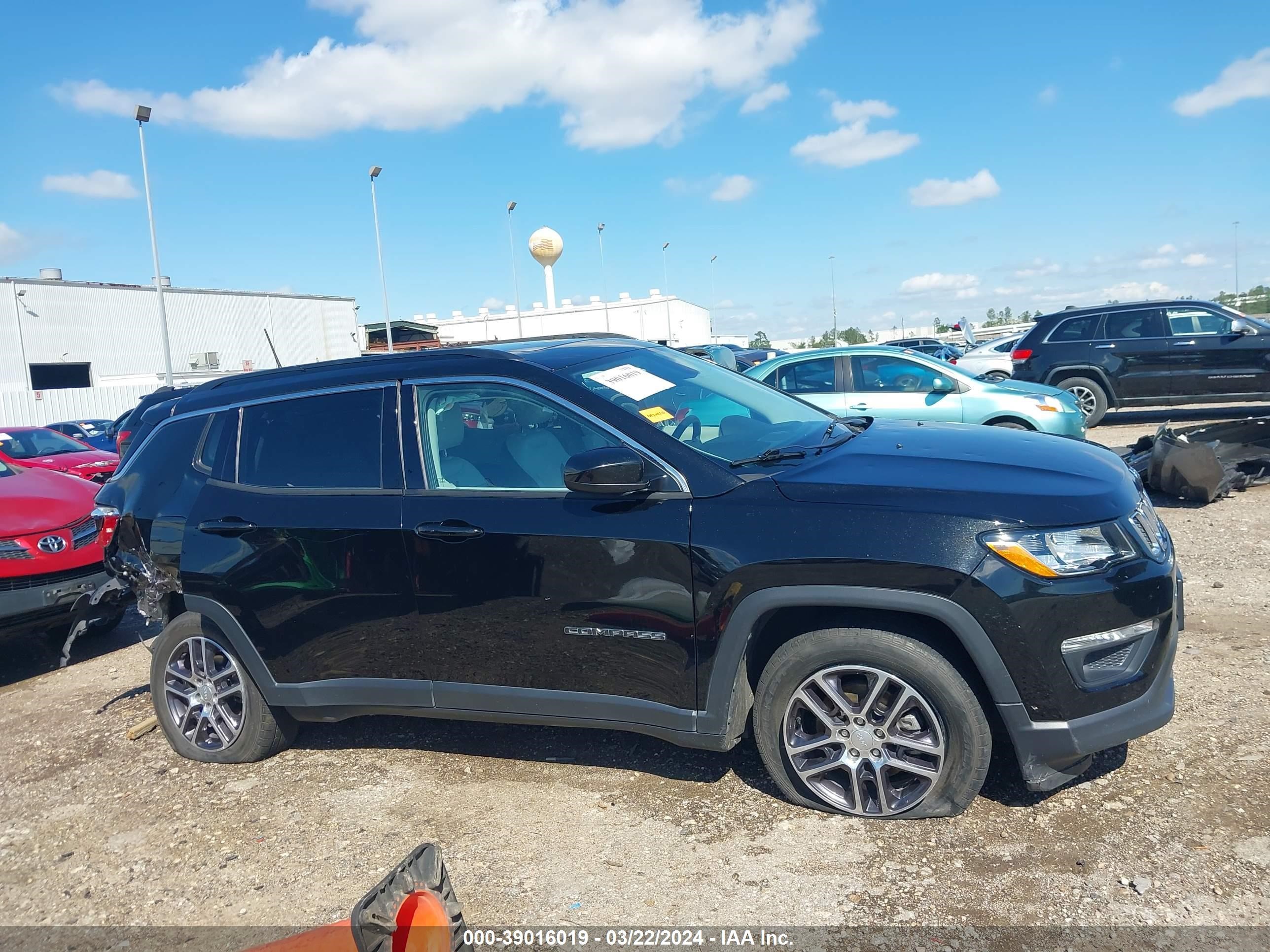 2019 Jeep Compass Sun And Wheel Fwd vin: 3C4NJCBBXKT646428