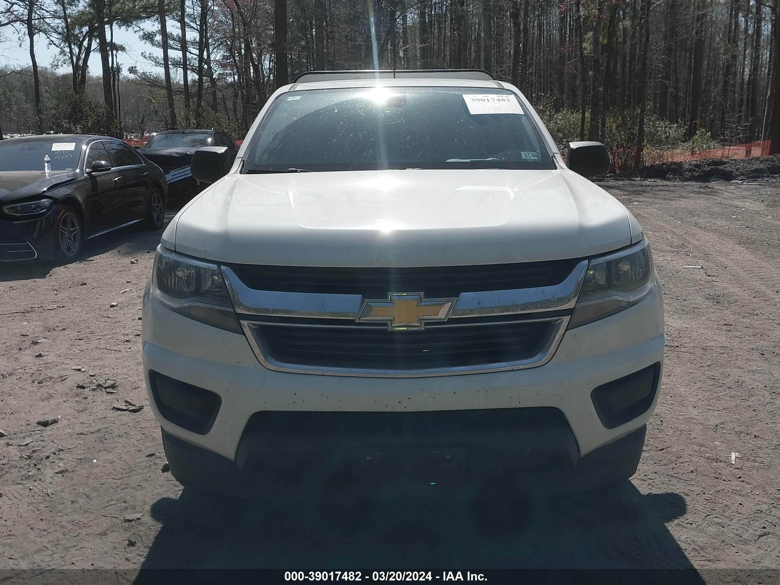 2019 Chevrolet Colorado Wt vin: 1GCHSBEA0K1204952