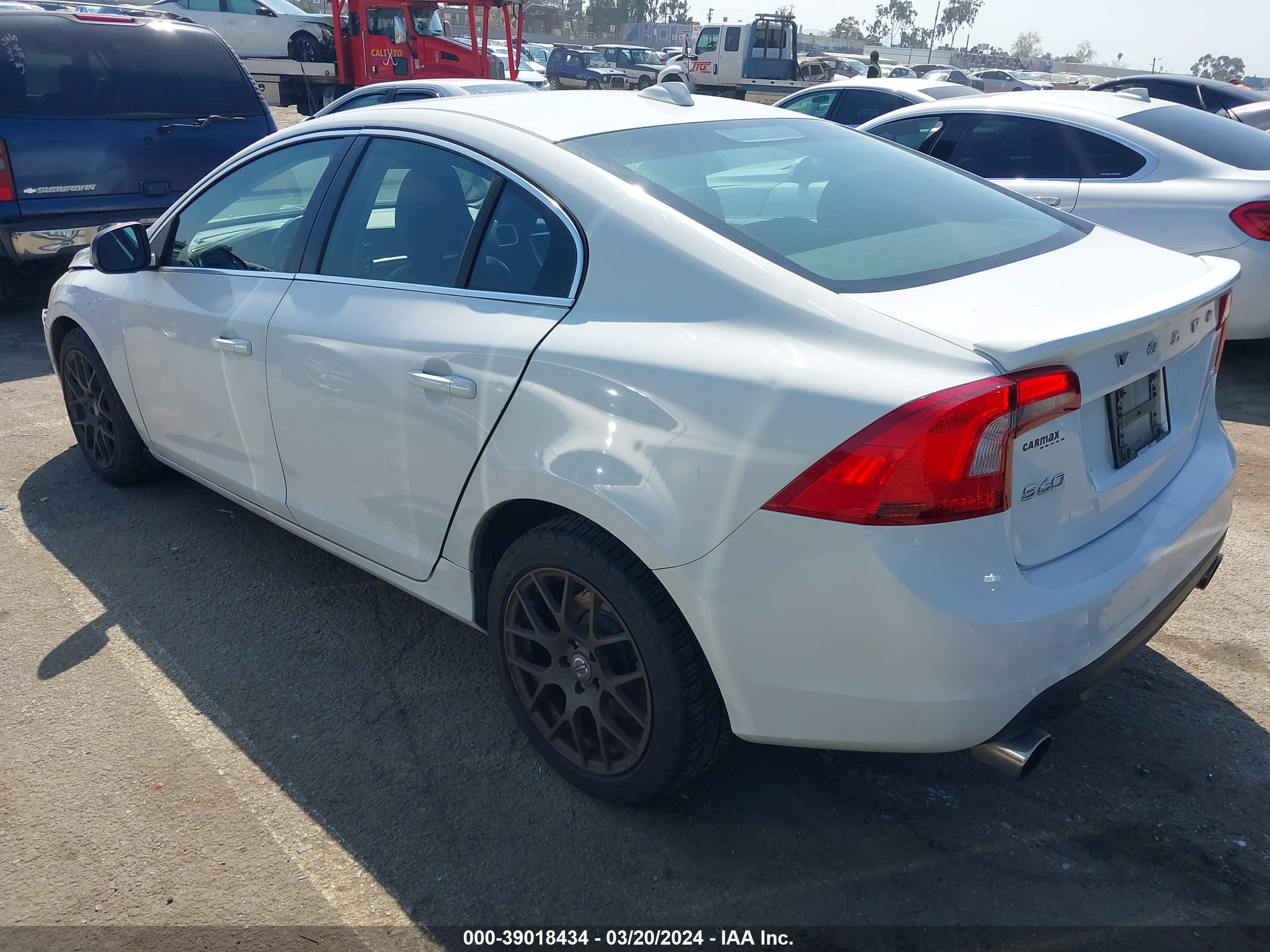 2013 Volvo S60 T5/T5 Platinum/T5 Premier/T5 Premier Plus vin: YV1612FS3D2207675