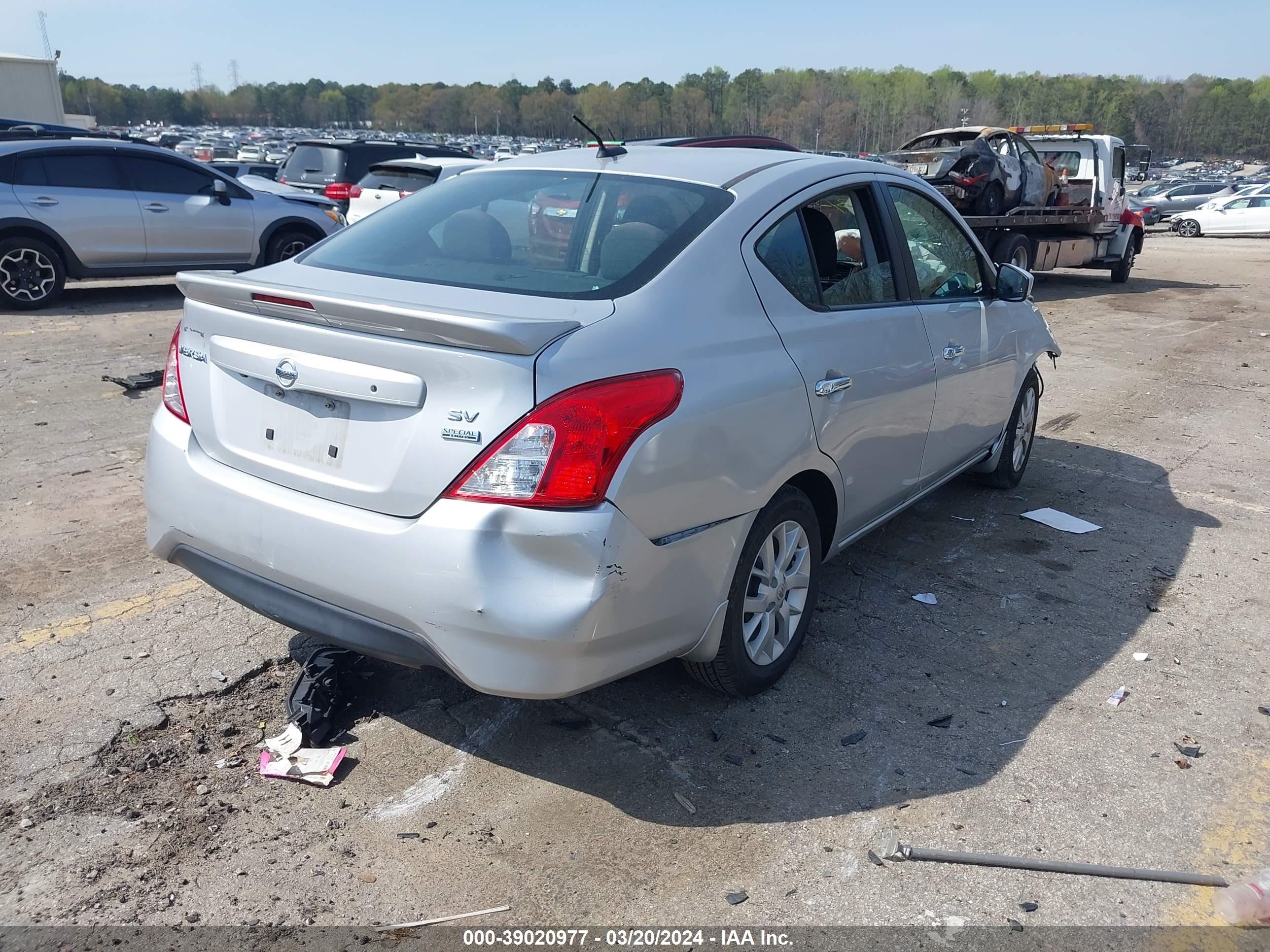 2017 Nissan Versa 1.6 Sv vin: 3N1CN7AP7HL810519