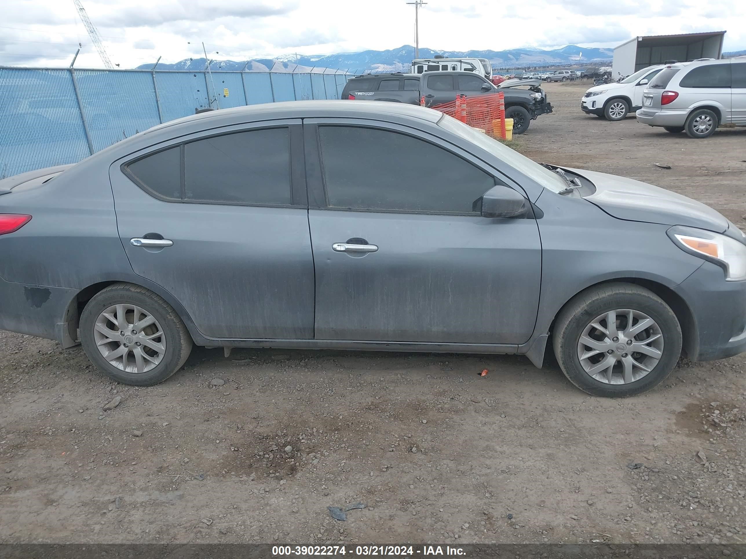 2017 Nissan Versa 1.6 Sv vin: 3N1CN7AP6HL872316