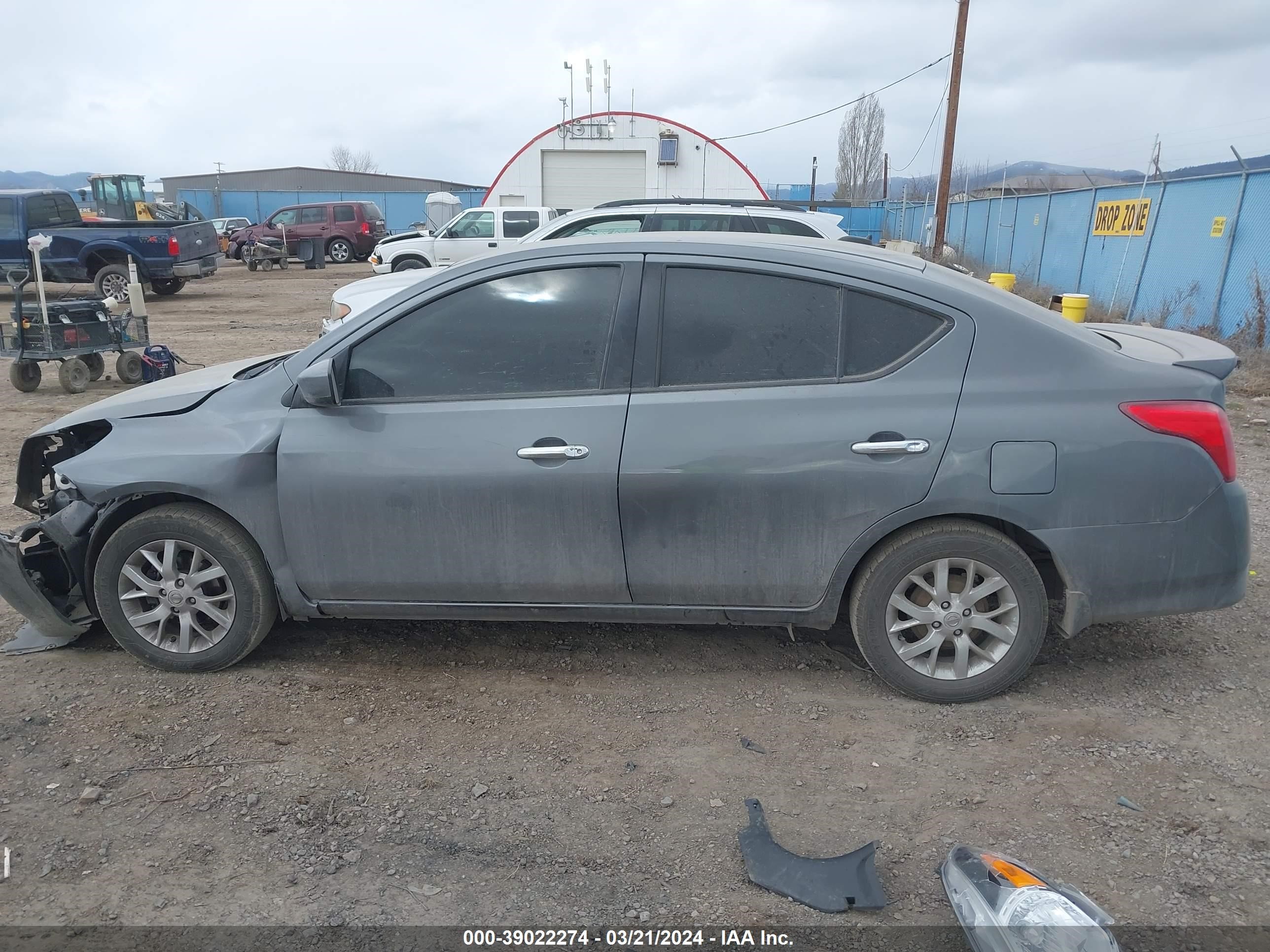 2017 Nissan Versa 1.6 Sv vin: 3N1CN7AP6HL872316