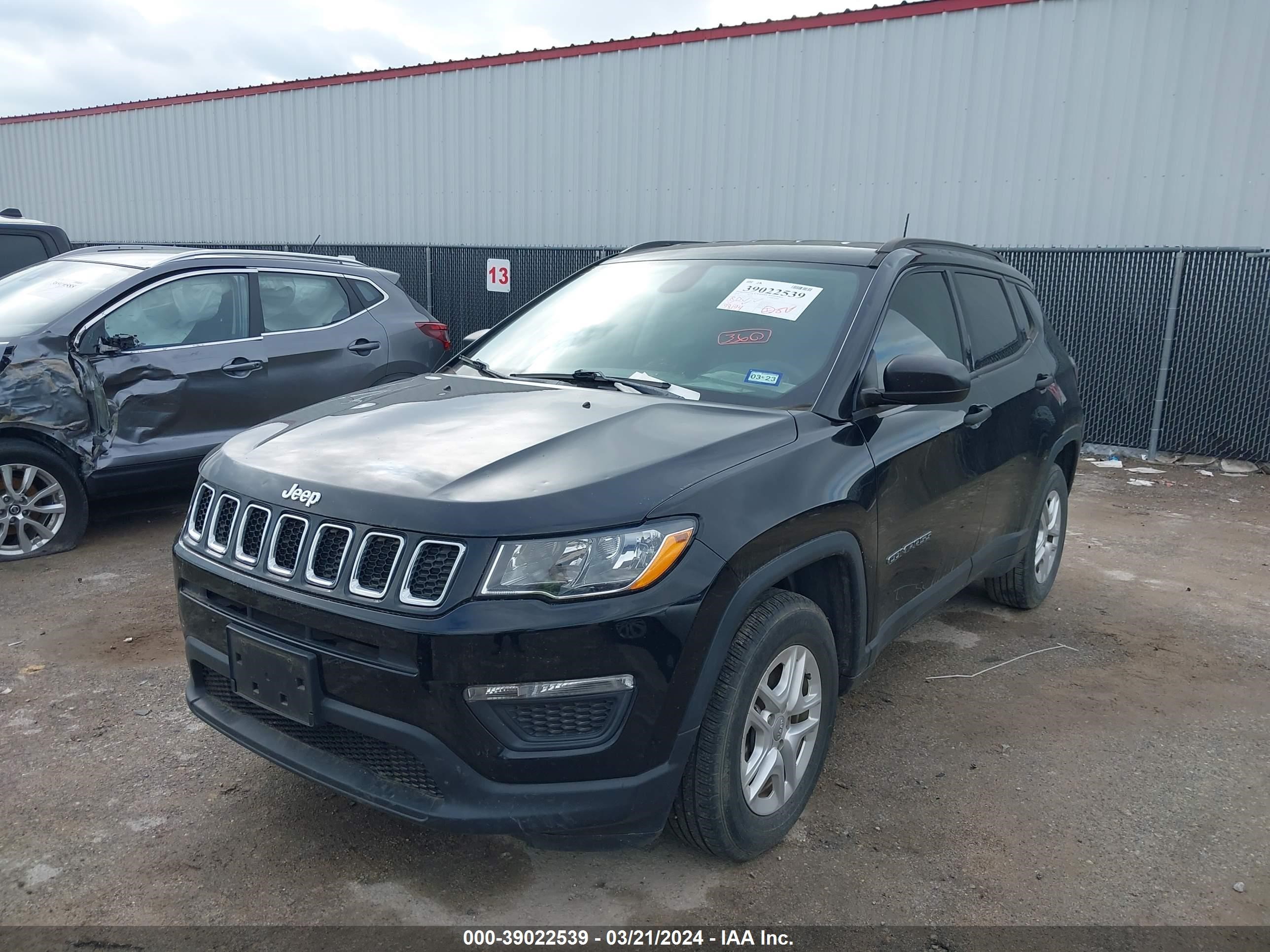 2018 Jeep Compass Sport Fwd vin: 3C4NJCAB1JT226590