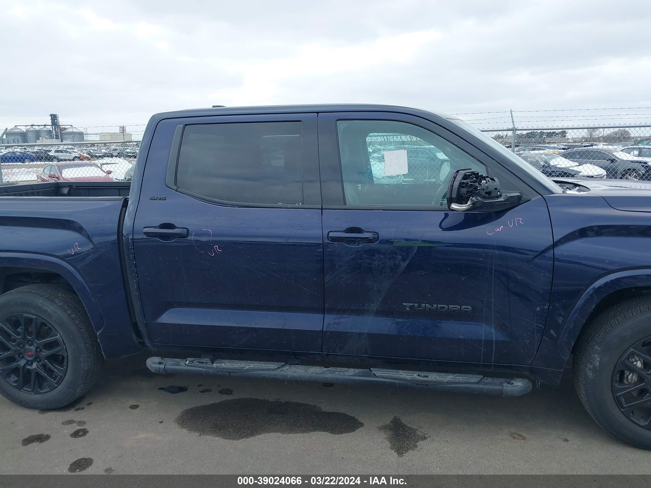 2022 Toyota Tundra Sr5 vin: 5TFLA5AB4NX011203