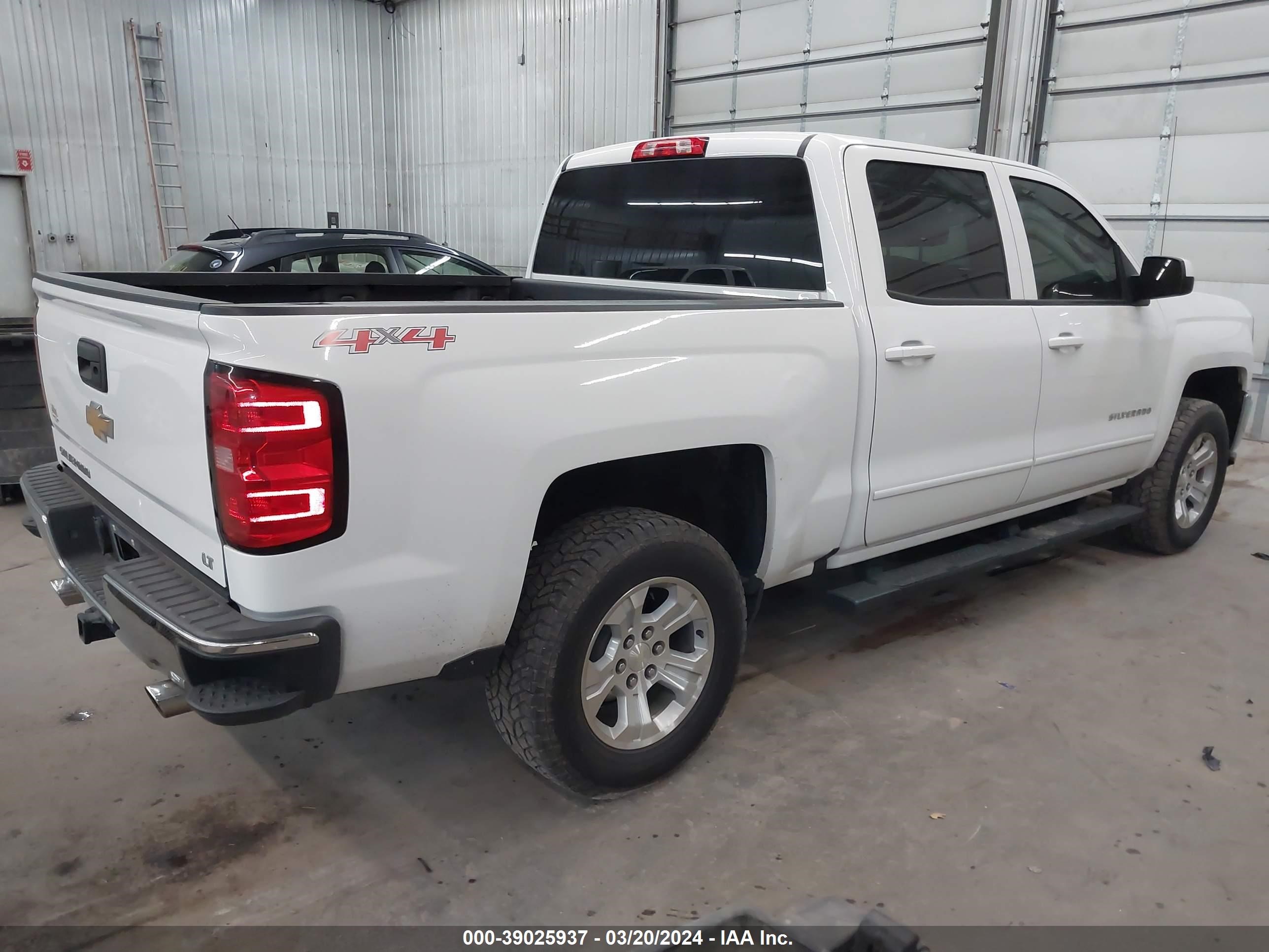 2016 Chevrolet Silverado 1500 1Lt vin: 3GCUKREC5GG323775