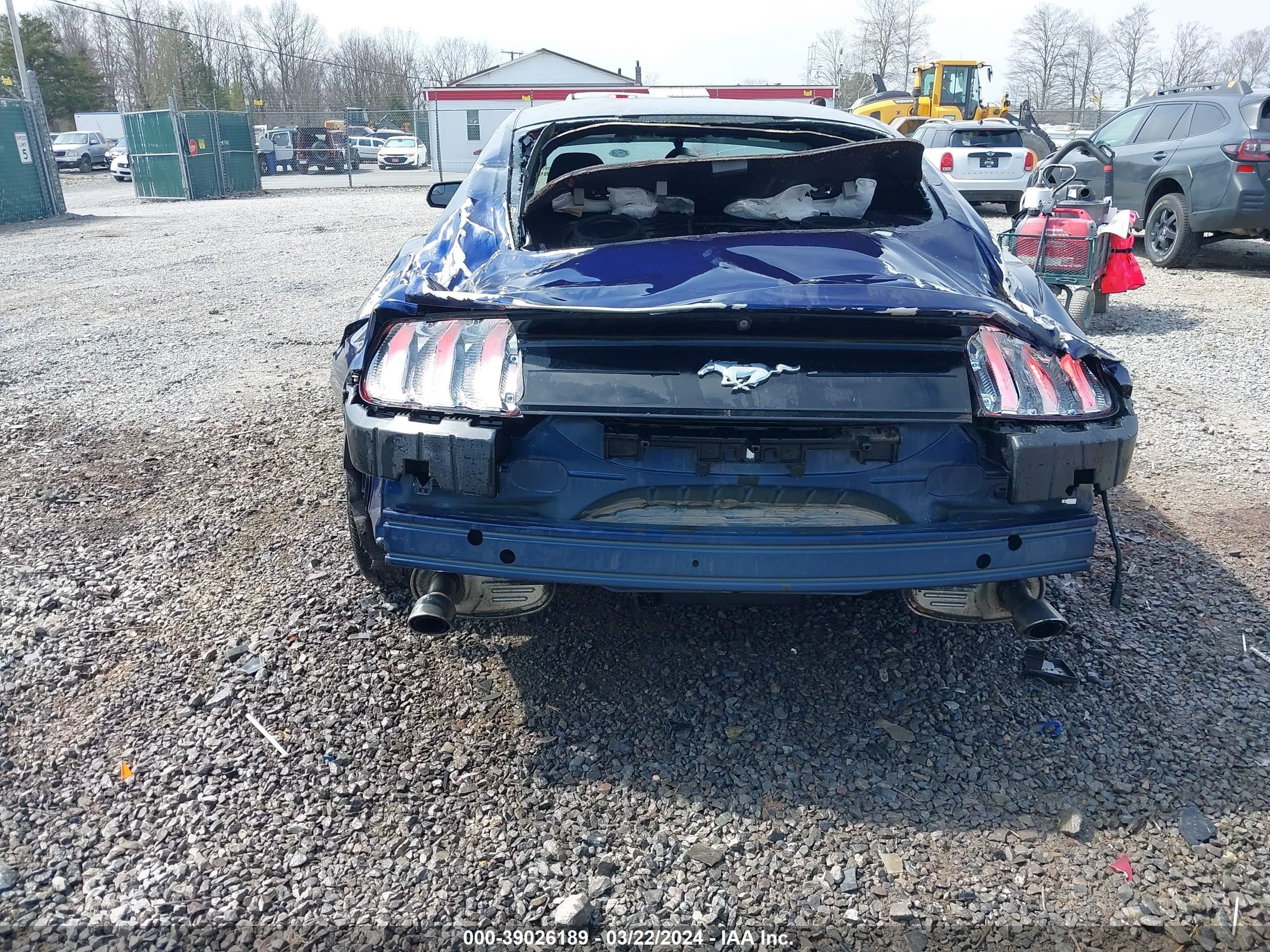 2018 Ford Mustang Ecoboost vin: 1FA6P8TH5J5126242