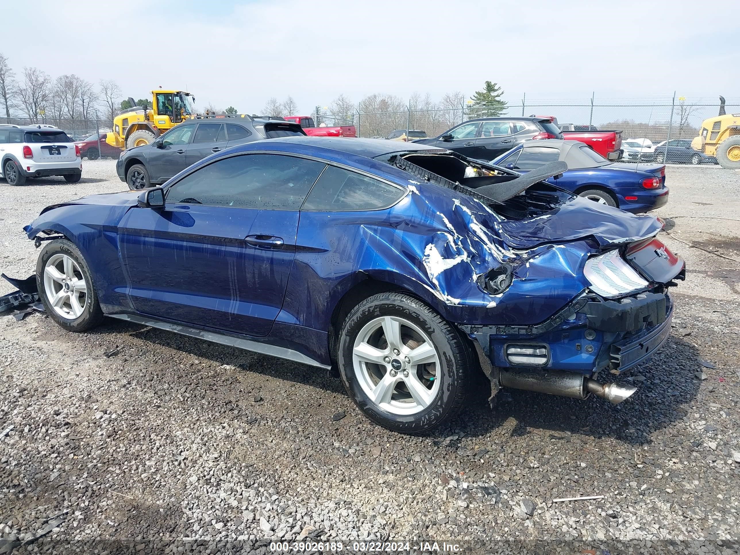 2018 Ford Mustang Ecoboost vin: 1FA6P8TH5J5126242