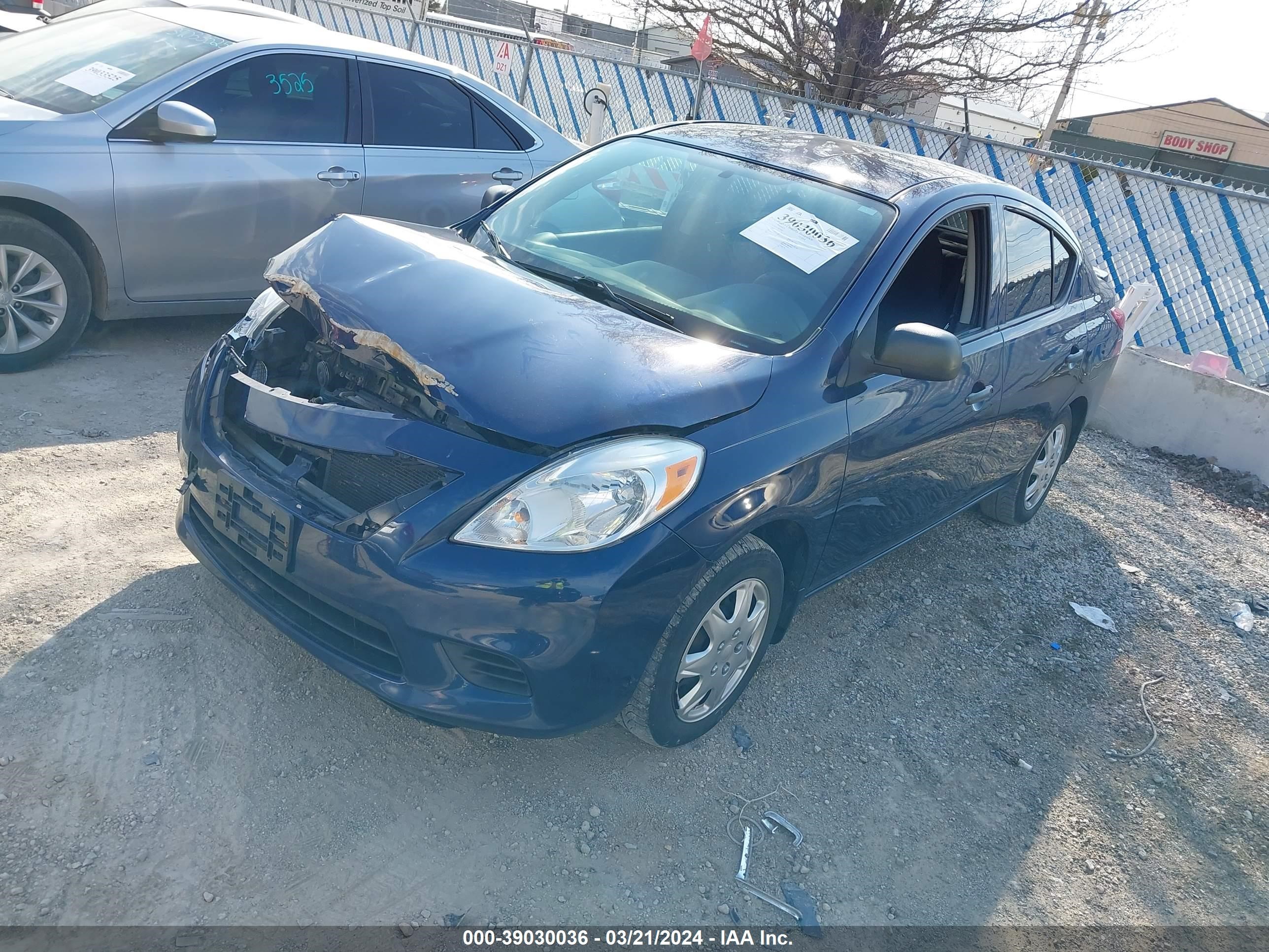 2014 Nissan Versa 1.6 S+ vin: 3N1CN7AP3EL825689