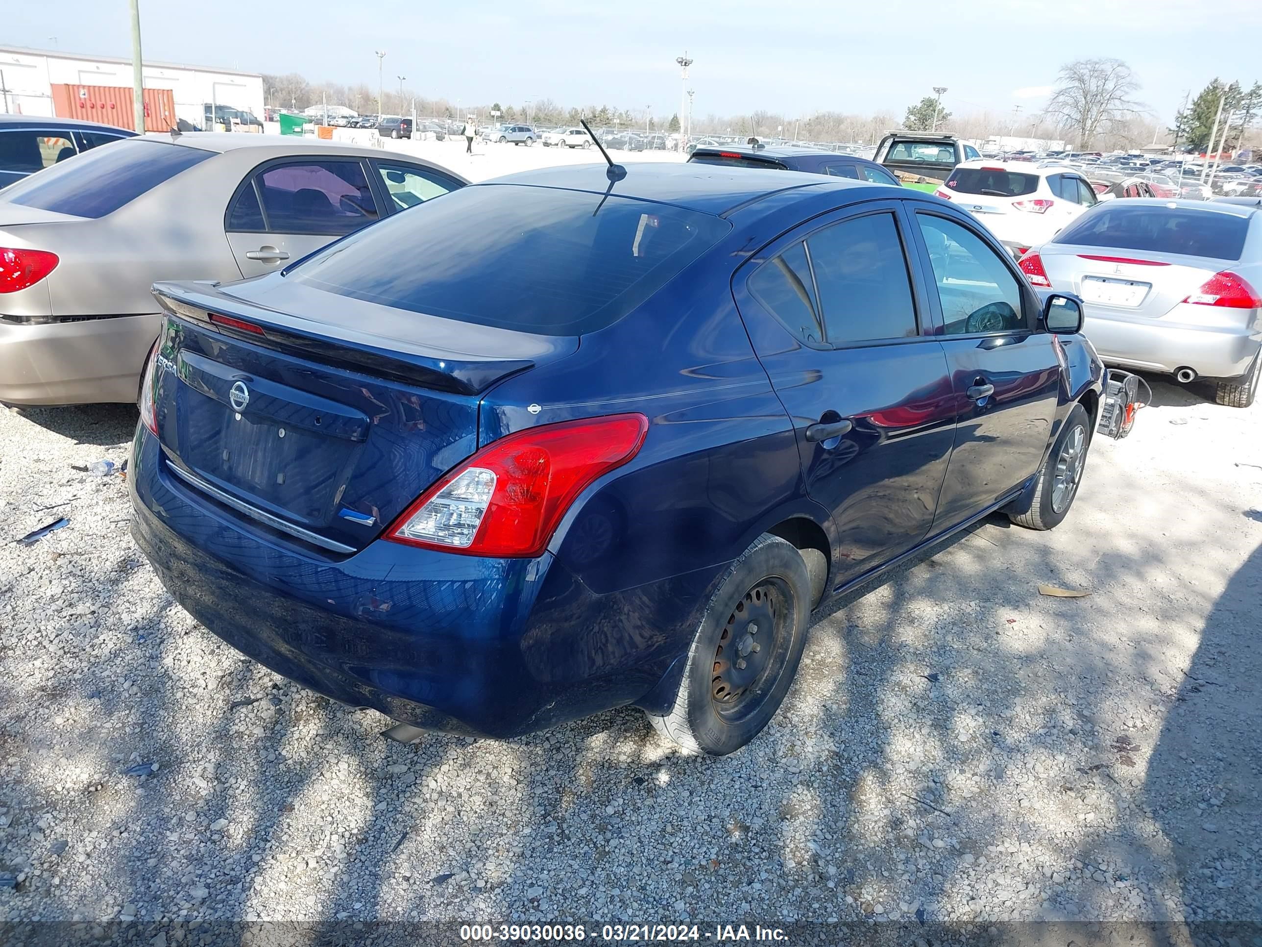 2014 Nissan Versa 1.6 S+ vin: 3N1CN7AP3EL825689