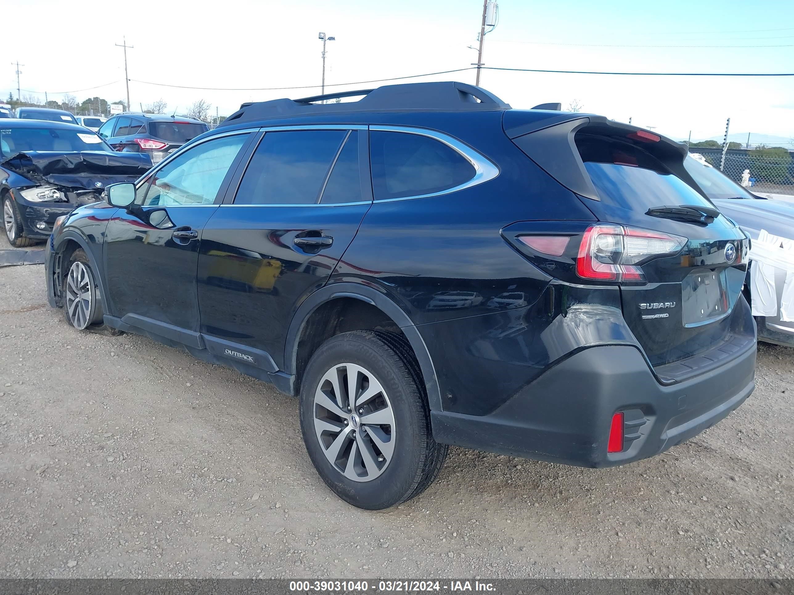 2022 Subaru Outback Premium vin: 4S4BTADCXN3117046