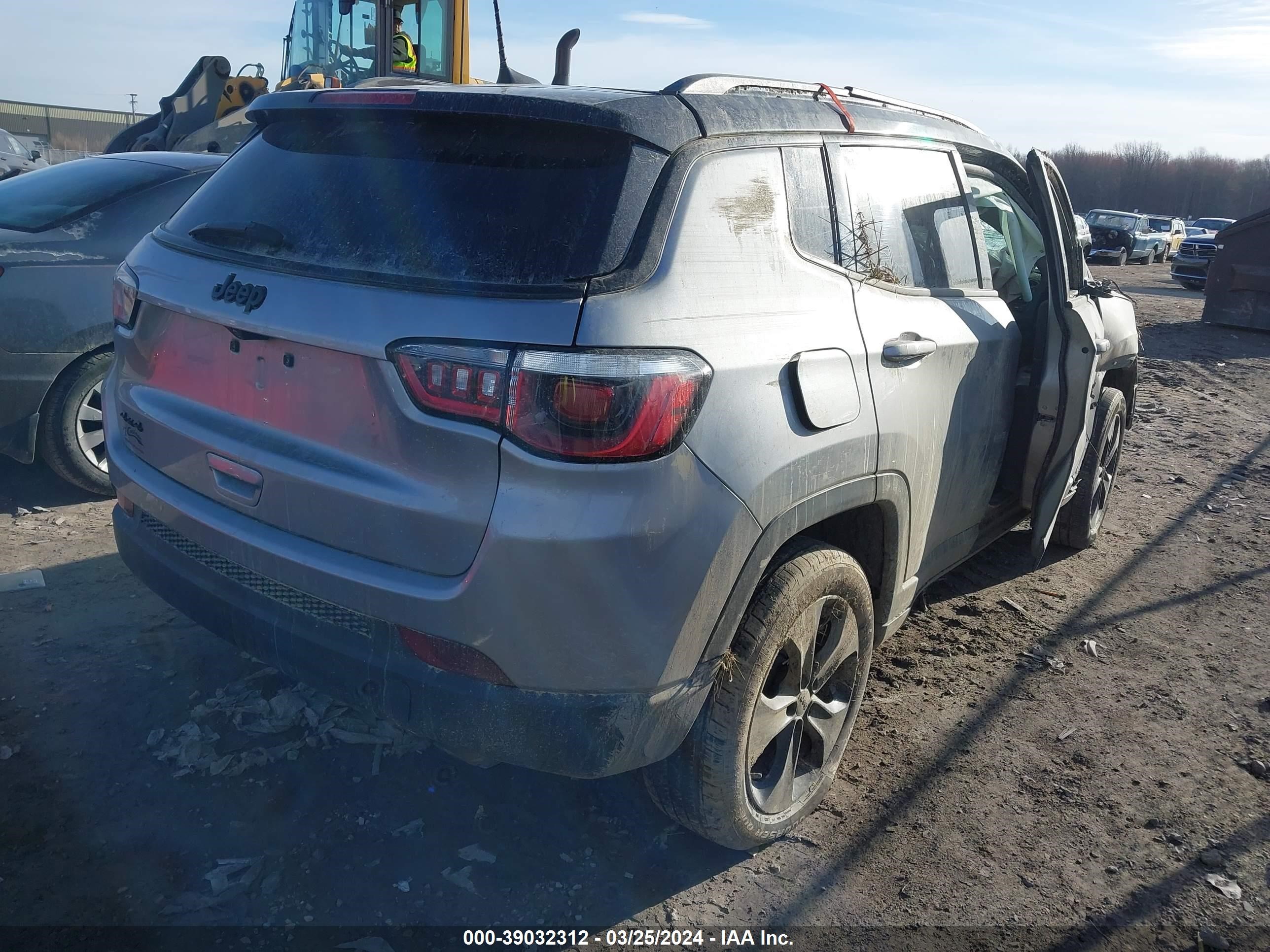 2020 Jeep Compass Altitude 4X4 vin: 3C4NJDBB6LT139789