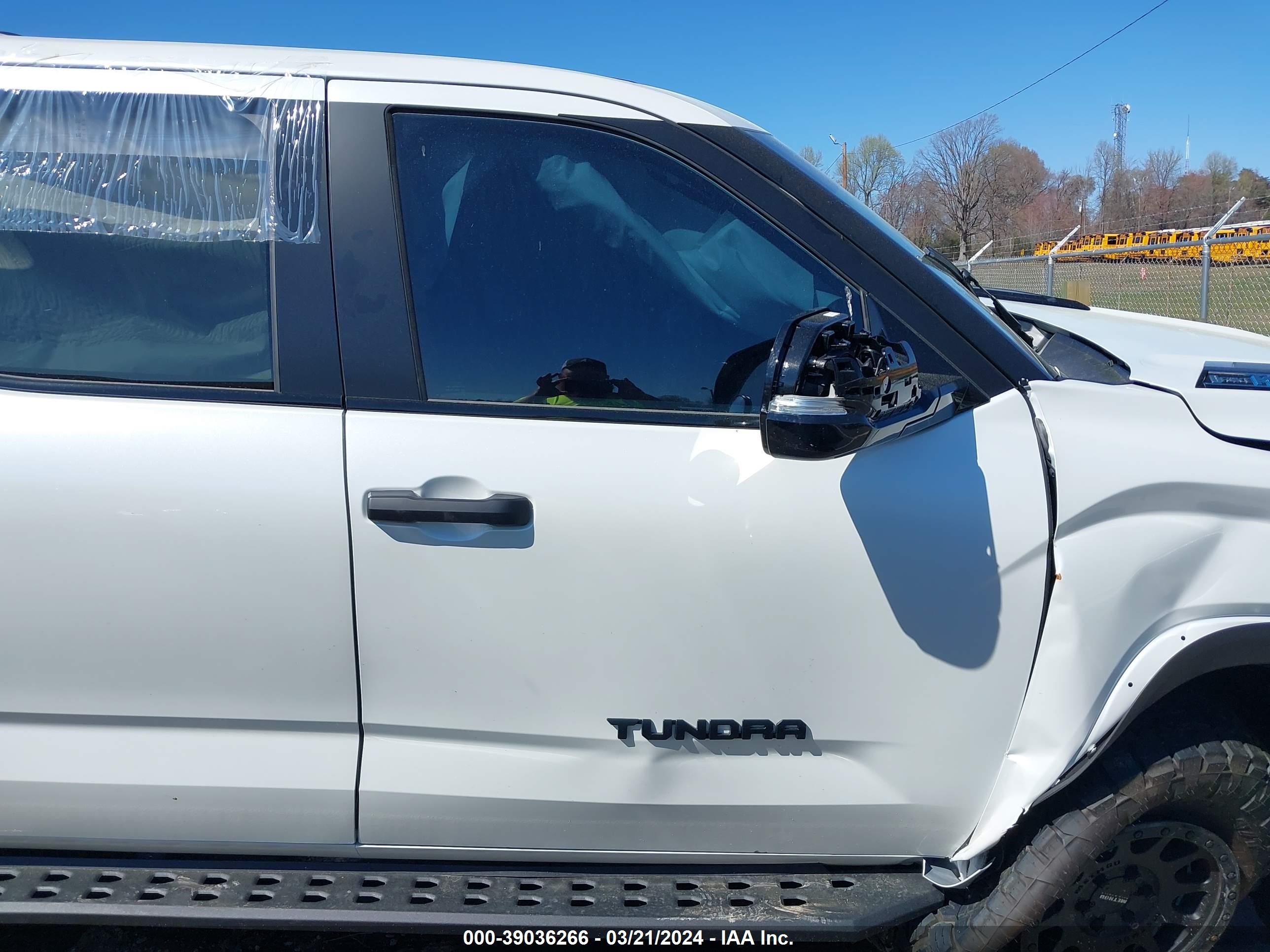 2024 Toyota Tundra Hybrid Limited vin: 5TFWC5DB3RX057386