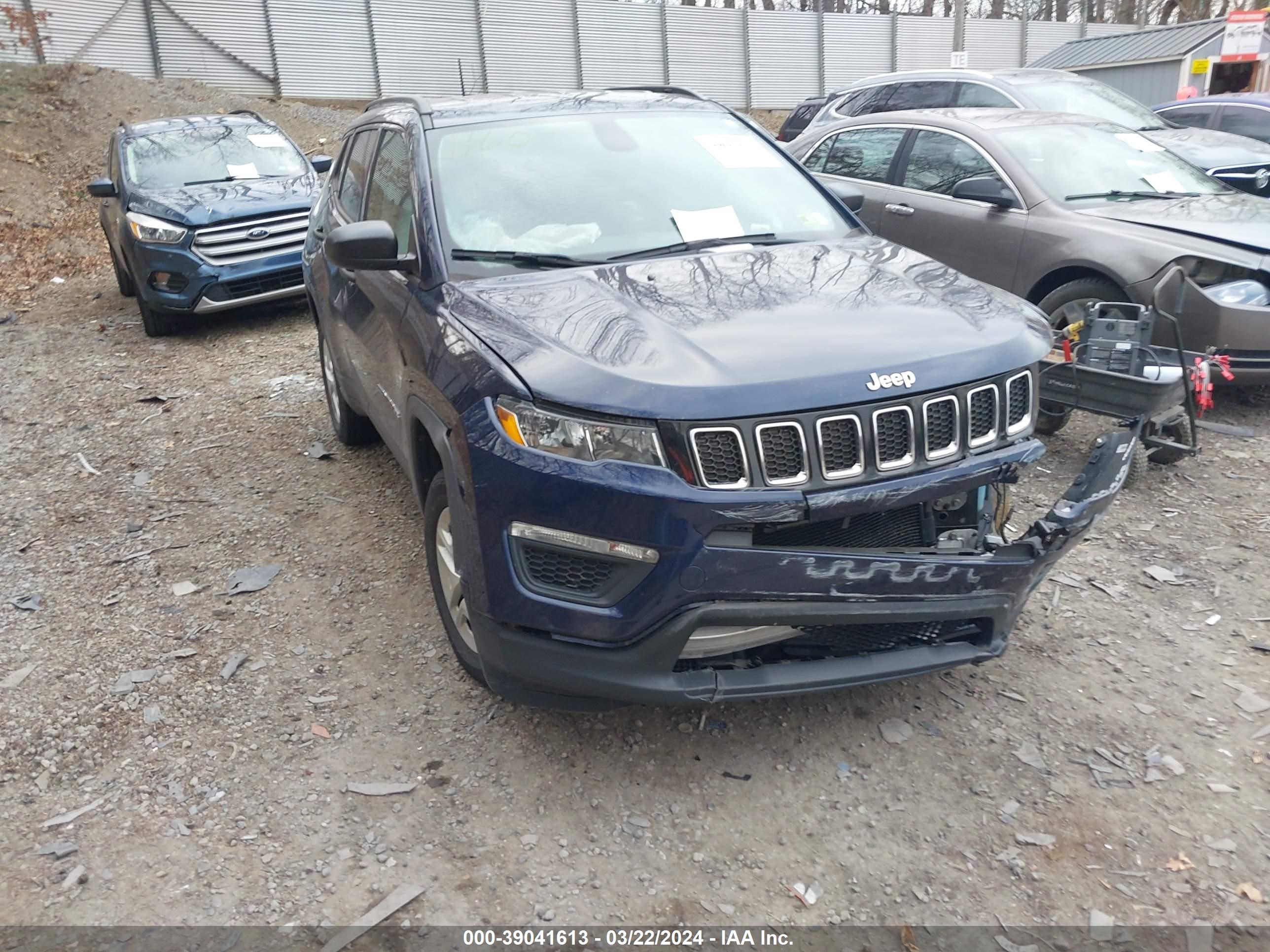 2018 Jeep Compass Sport 4X4 vin: 3C4NJDAB4JT481160