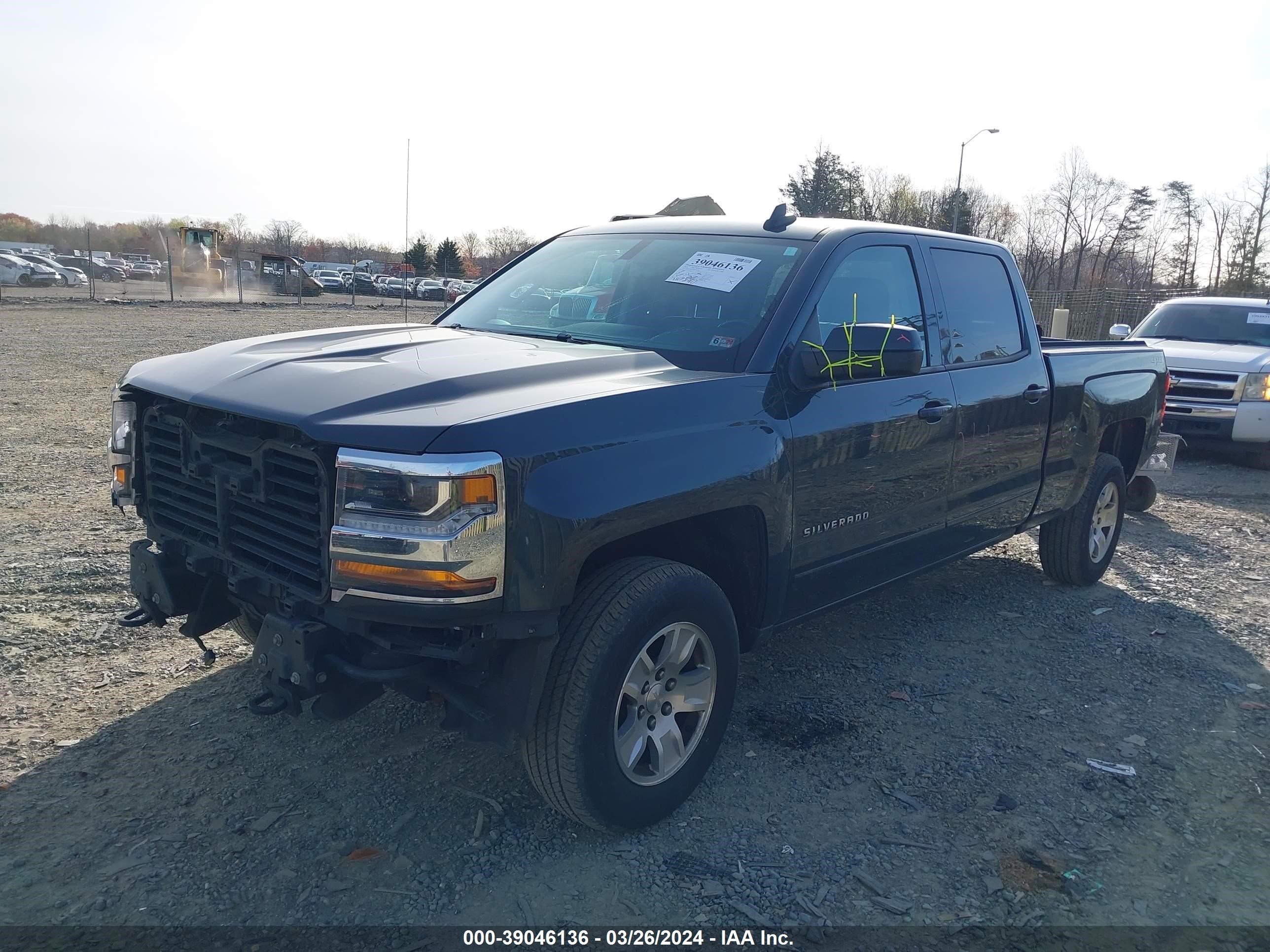 2018 Chevrolet Silverado 1500 1Lt vin: 3GCUKREC8JG560784