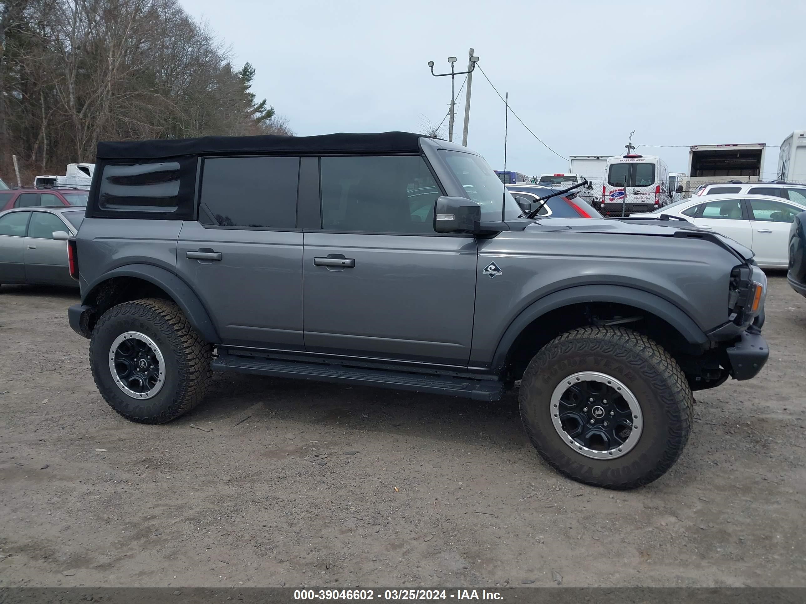2022 Ford Bronco Outer Banks vin: 1FMEE5DPXNLA70134
