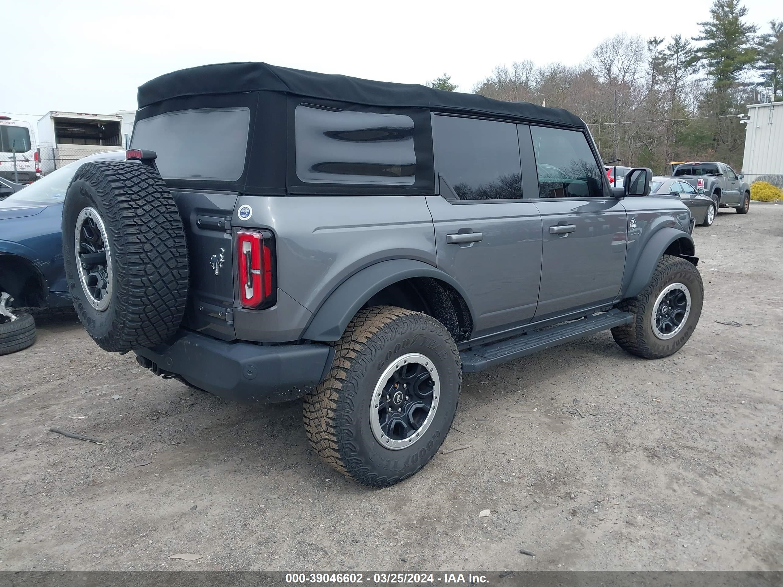 2022 Ford Bronco Outer Banks vin: 1FMEE5DPXNLA70134
