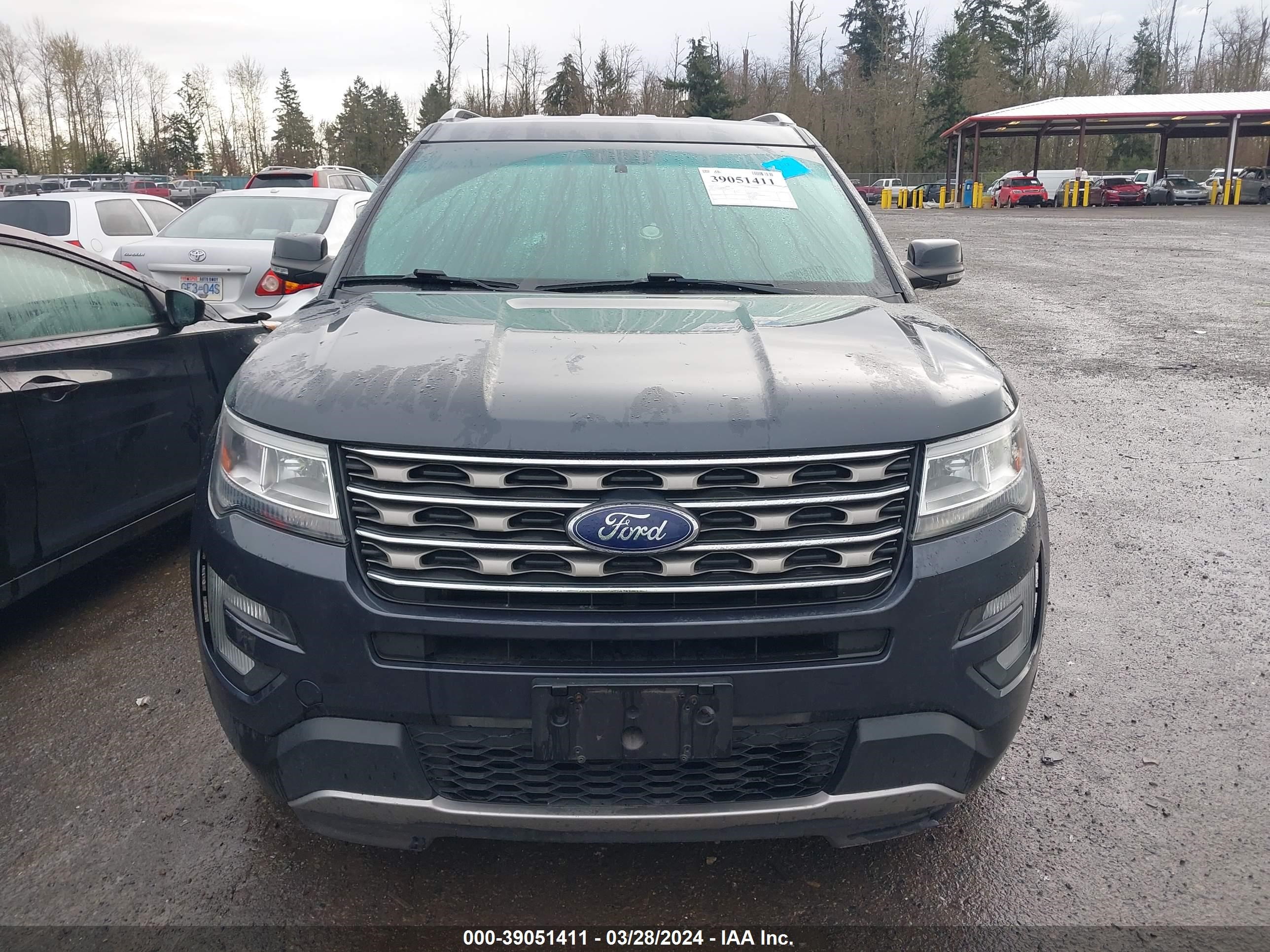 2017 Ford Explorer Xlt vin: 1FM5K8D82HGA43753