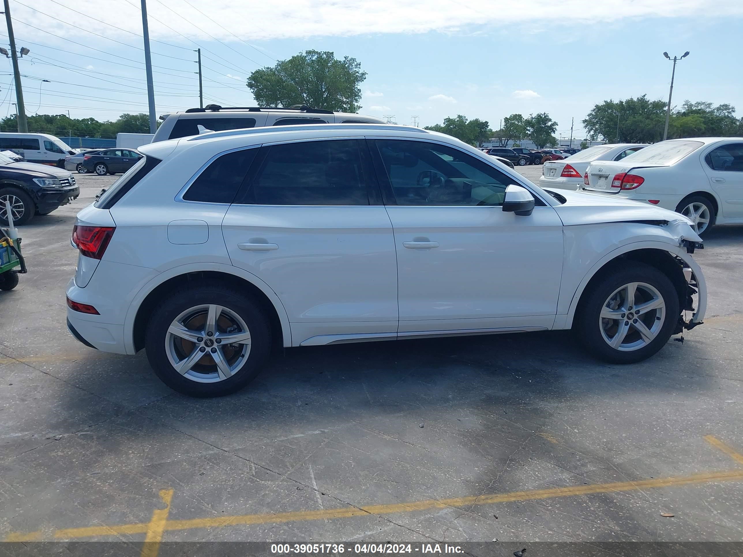 2021 Audi Q5 Premium 45 Tfsi Quattro S Tronic vin: WA1AAAFY4M2118593