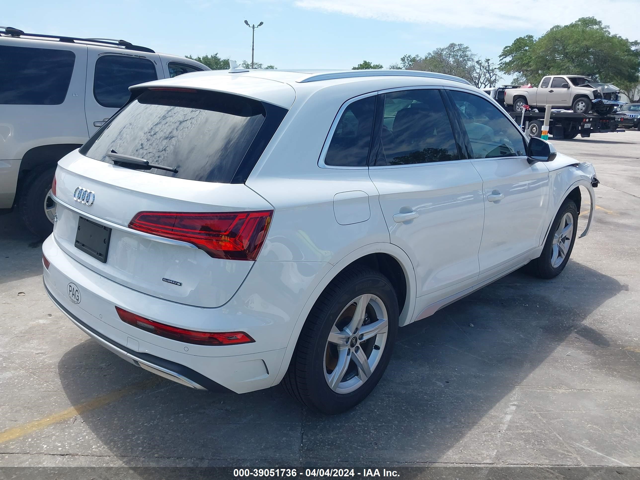 2021 Audi Q5 Premium 45 Tfsi Quattro S Tronic vin: WA1AAAFY4M2118593