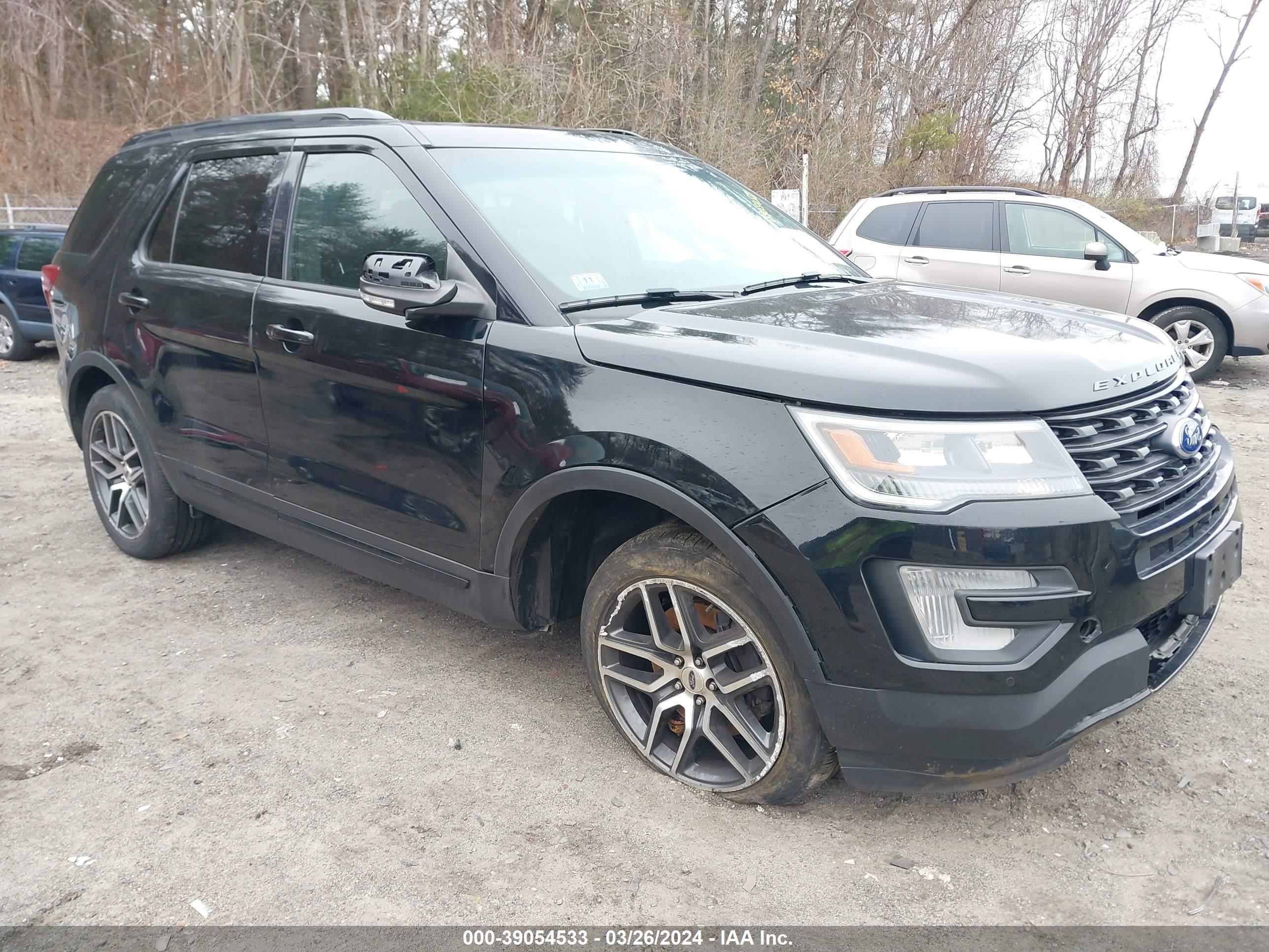 2016 Ford Explorer Sport vin: 1FM5K8GT2GGB57220