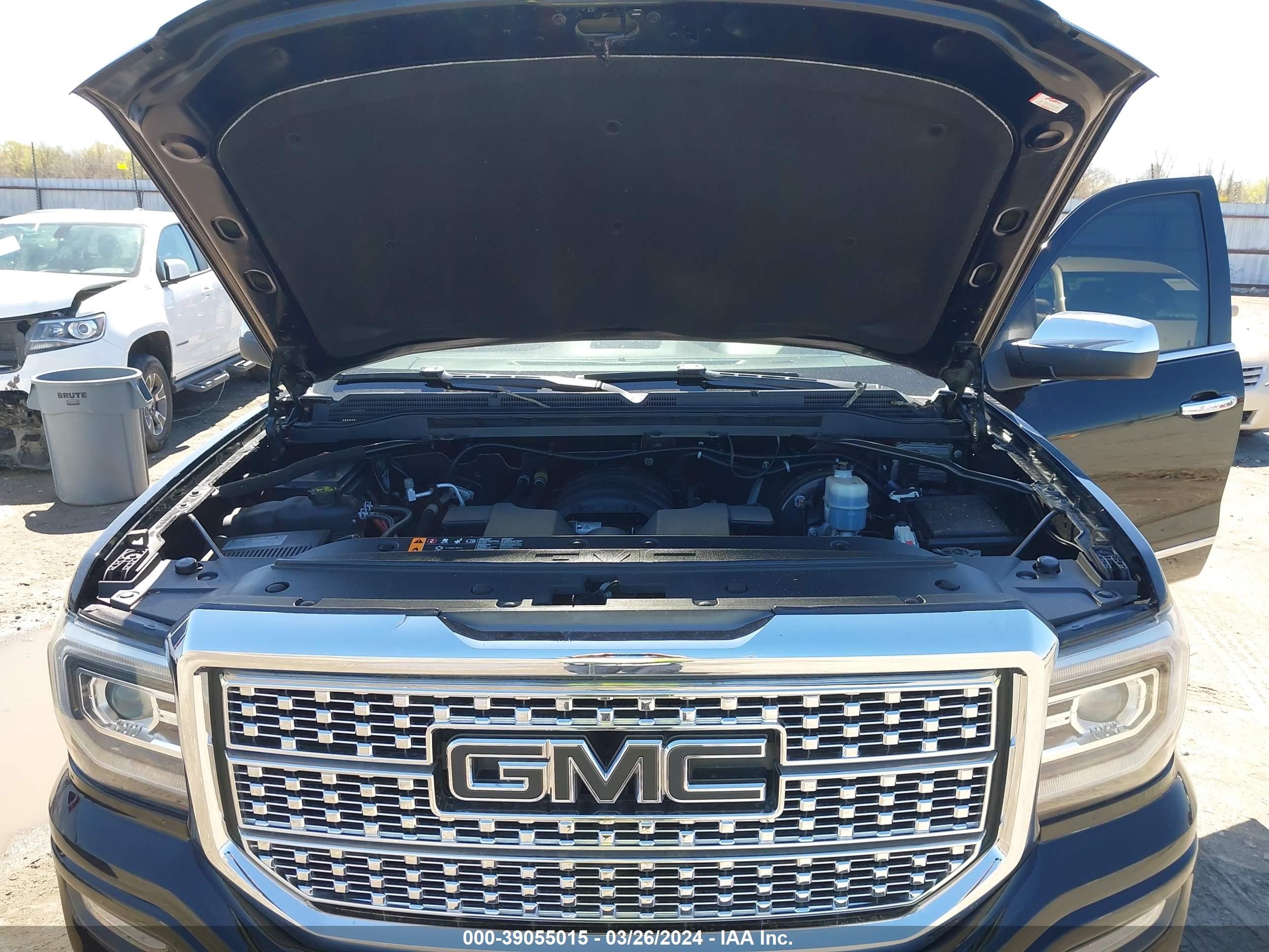 2018 GMC Sierra 1500 Denali vin: 3GTU2PEJ5JG524280