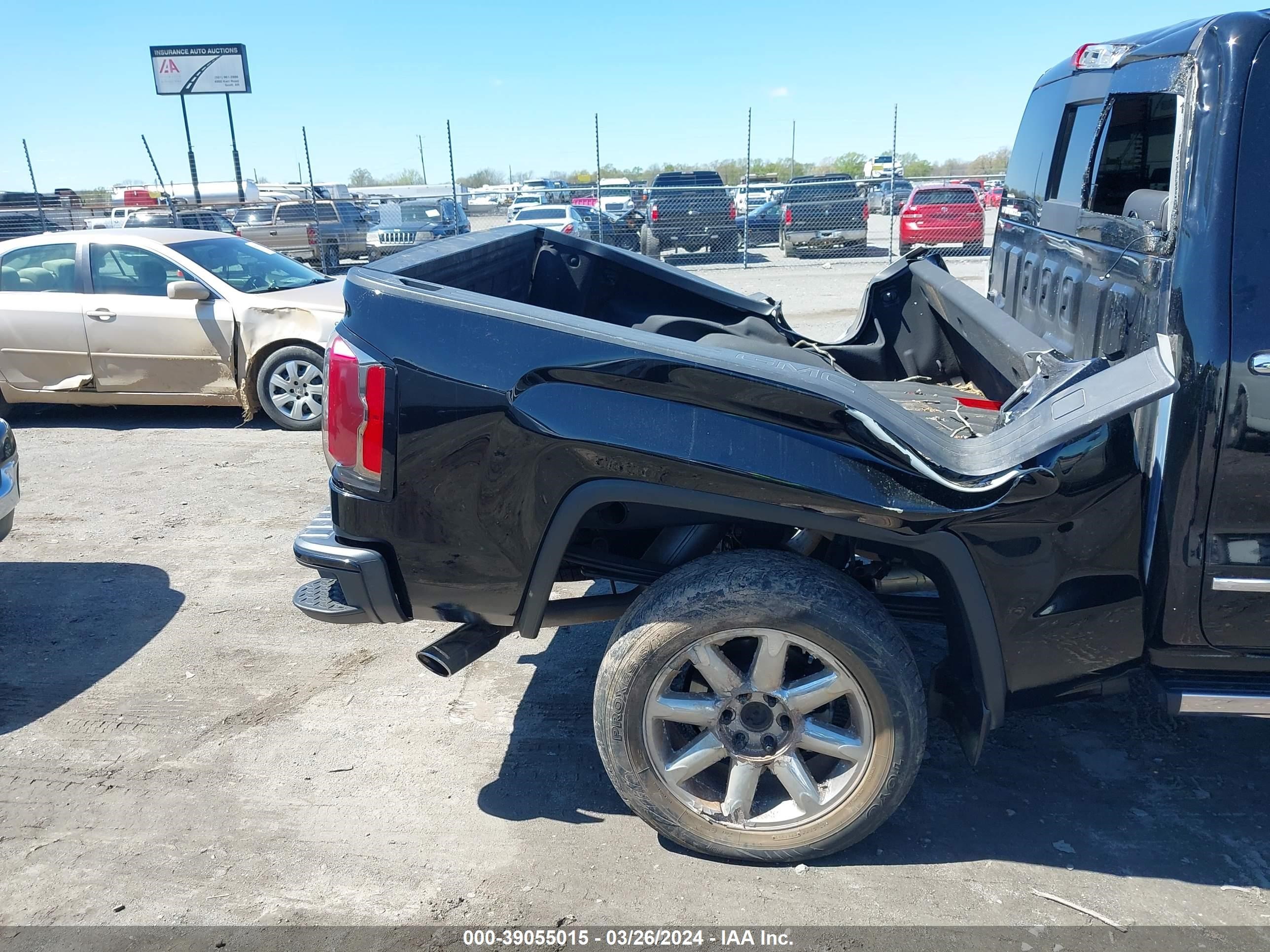 2018 GMC Sierra 1500 Denali vin: 3GTU2PEJ5JG524280