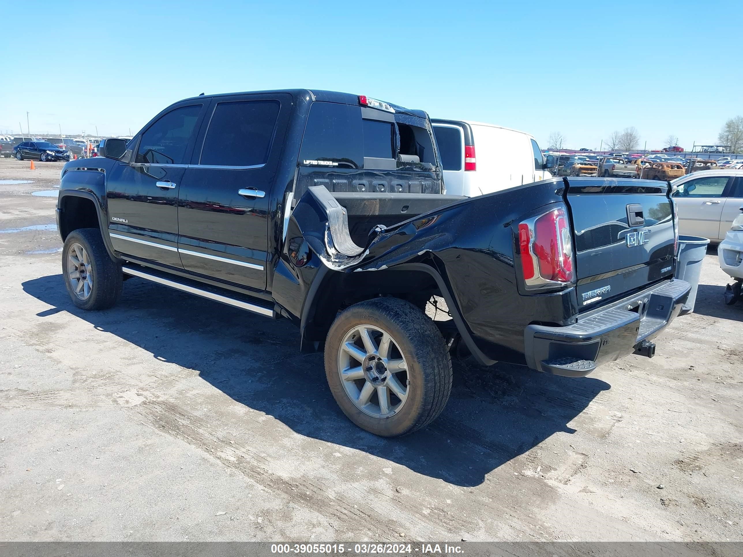 2018 GMC Sierra 1500 Denali vin: 3GTU2PEJ5JG524280