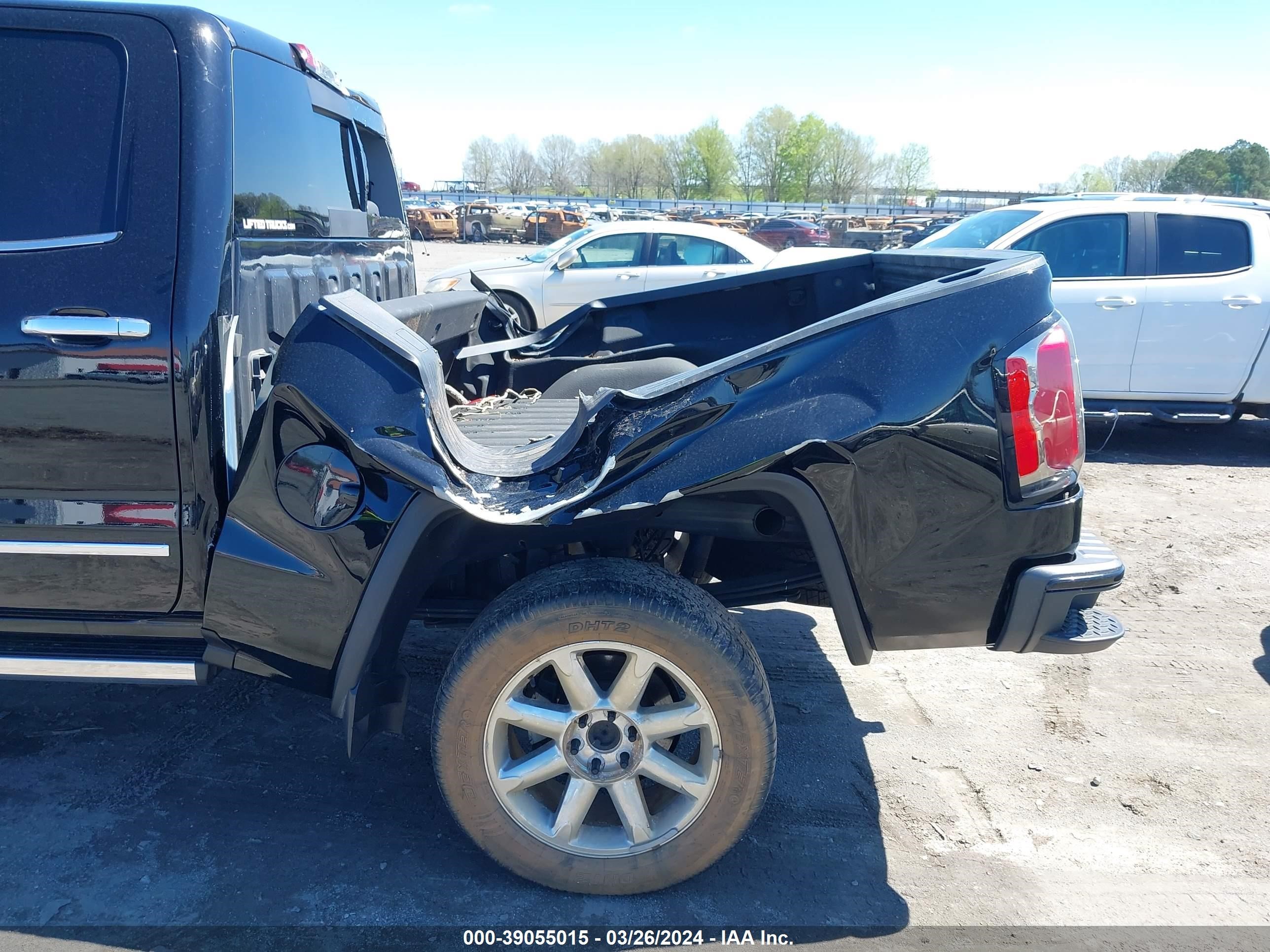 2018 GMC Sierra 1500 Denali vin: 3GTU2PEJ5JG524280