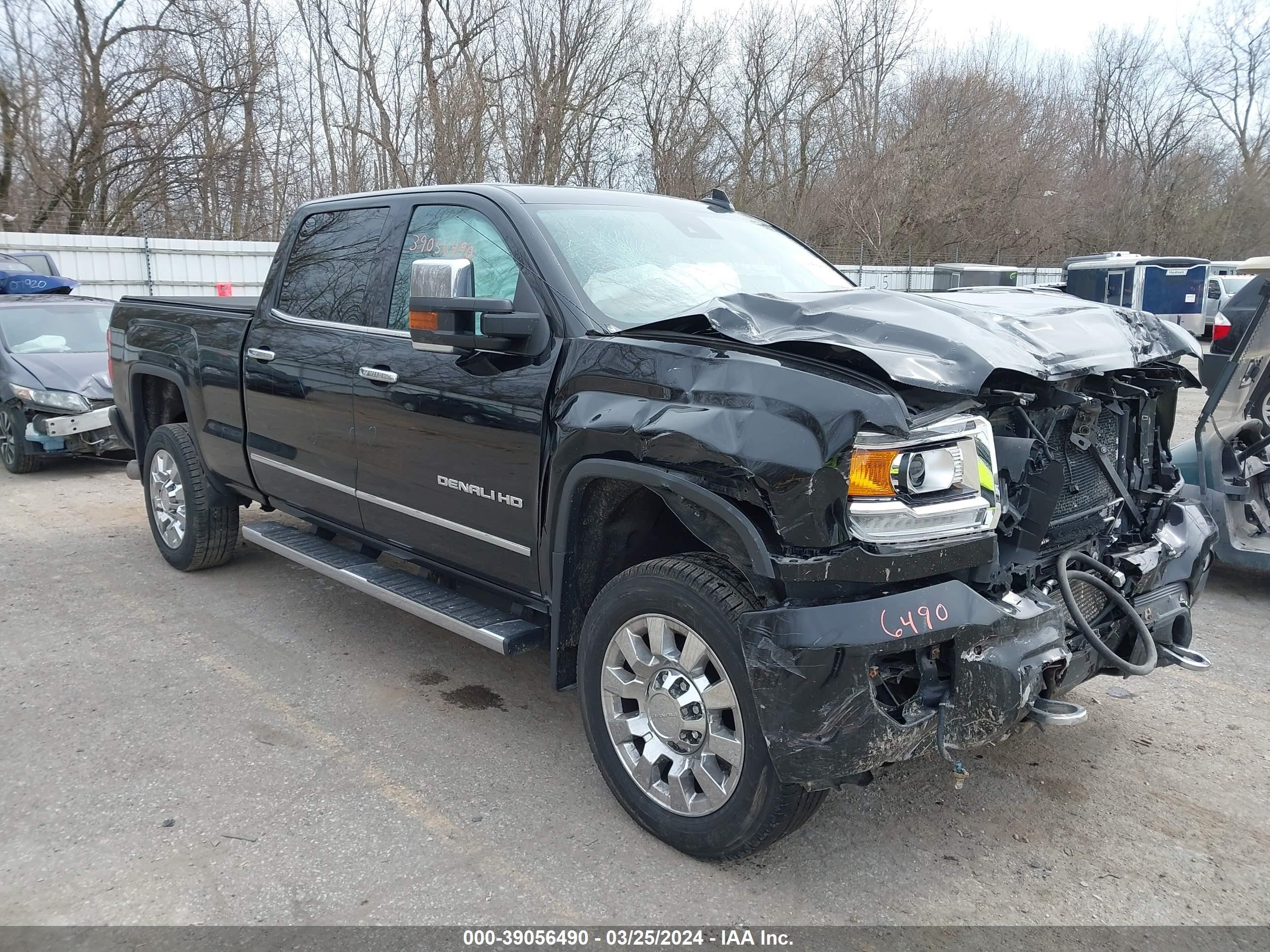 2015 GMC Sierra 2500Hd Denali vin: 1GT120E88FF614443