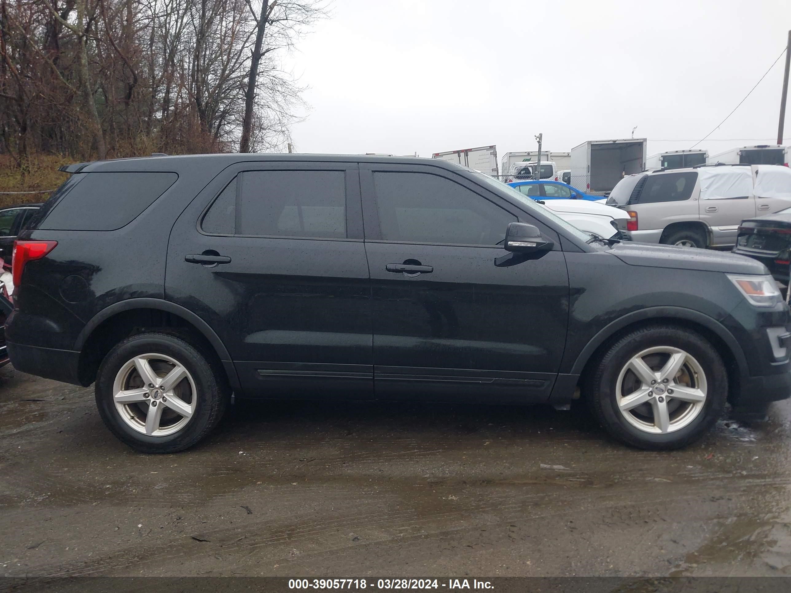 2017 Ford Explorer Xlt vin: 1FM5K8D80HGD75528