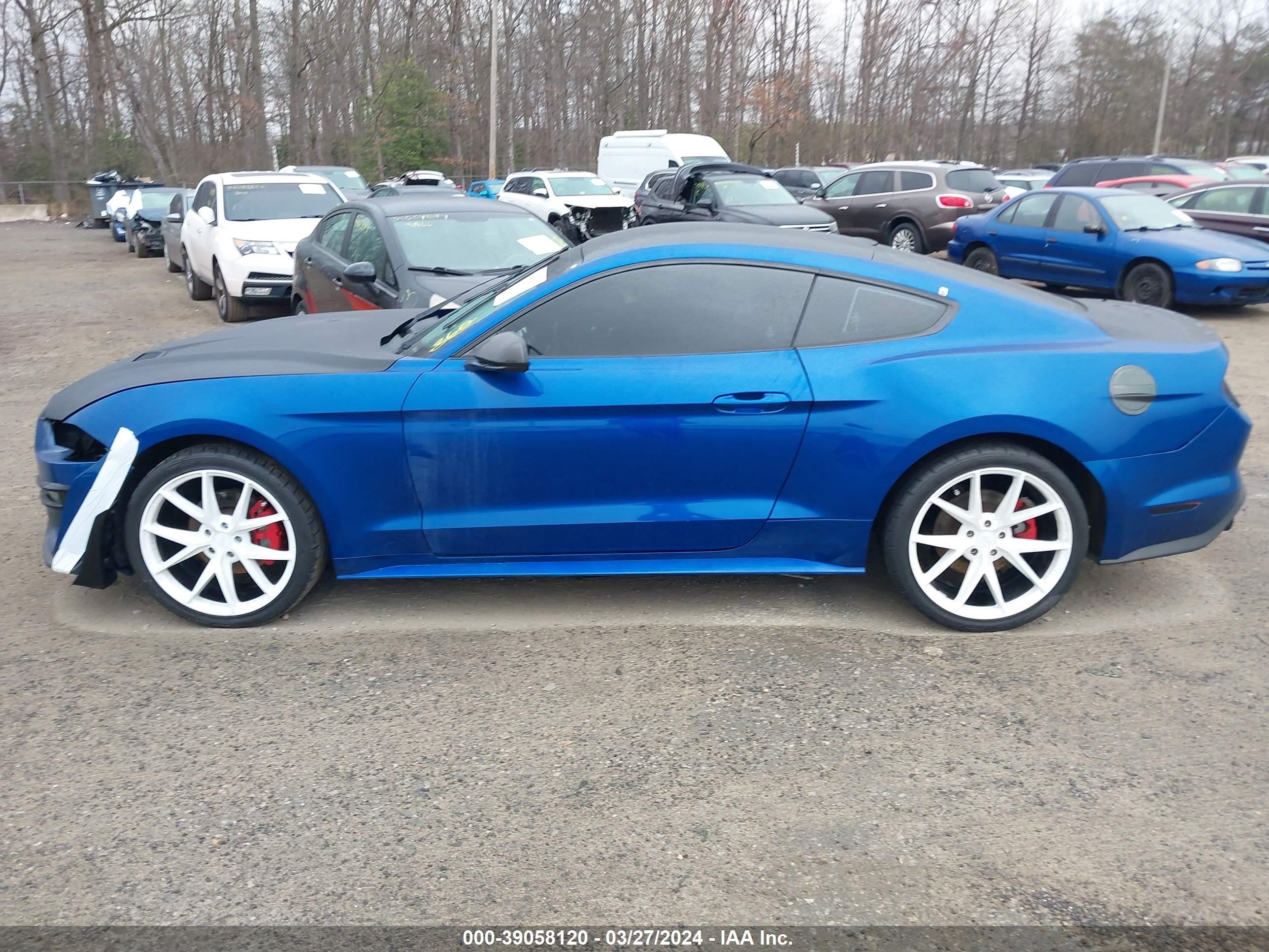 2018 Ford Mustang Ecoboost vin: 1FA6P8TH8J5107751