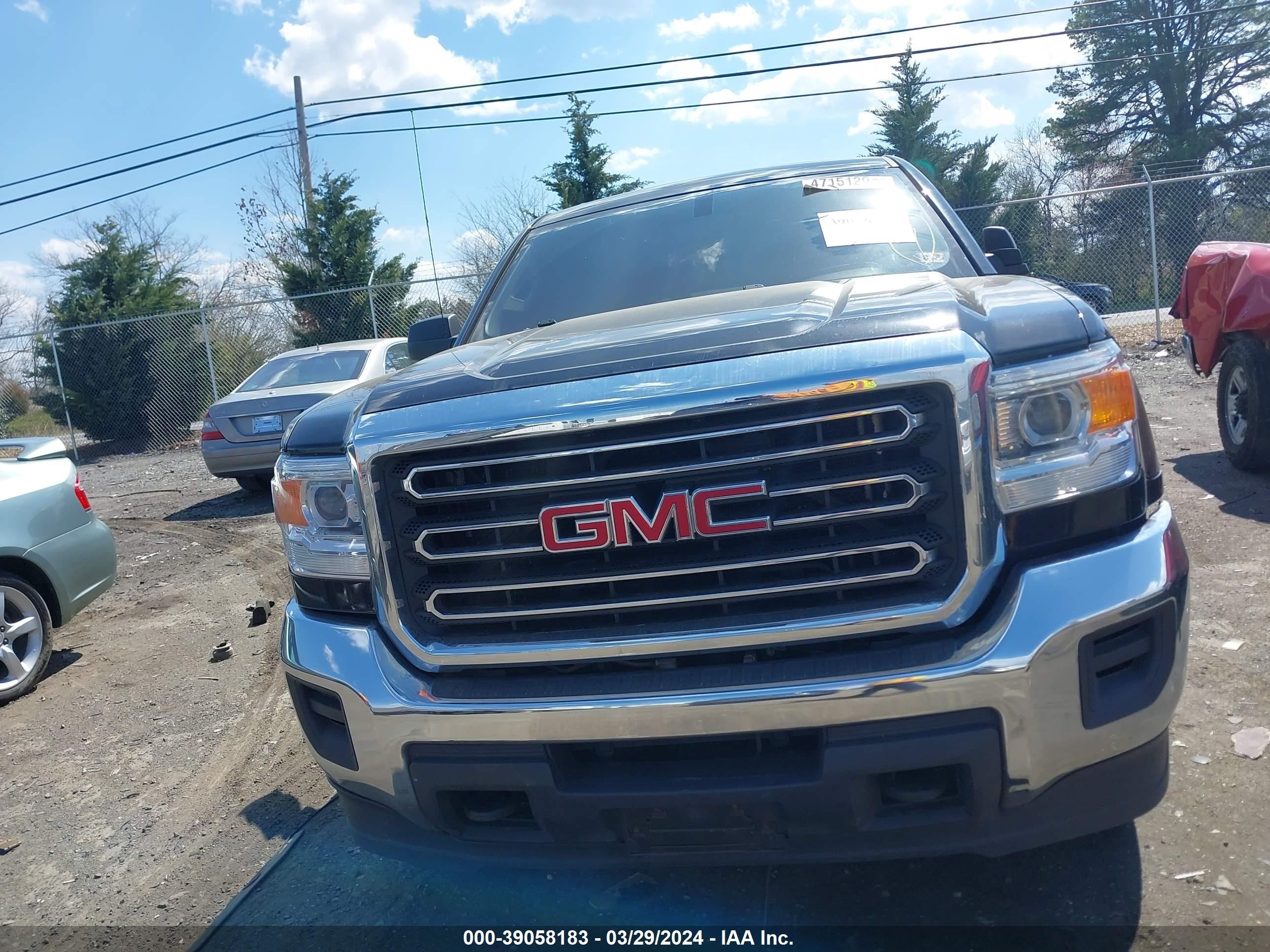 2018 GMC Sierra 2500Hd vin: 1GT12REG0JF211089