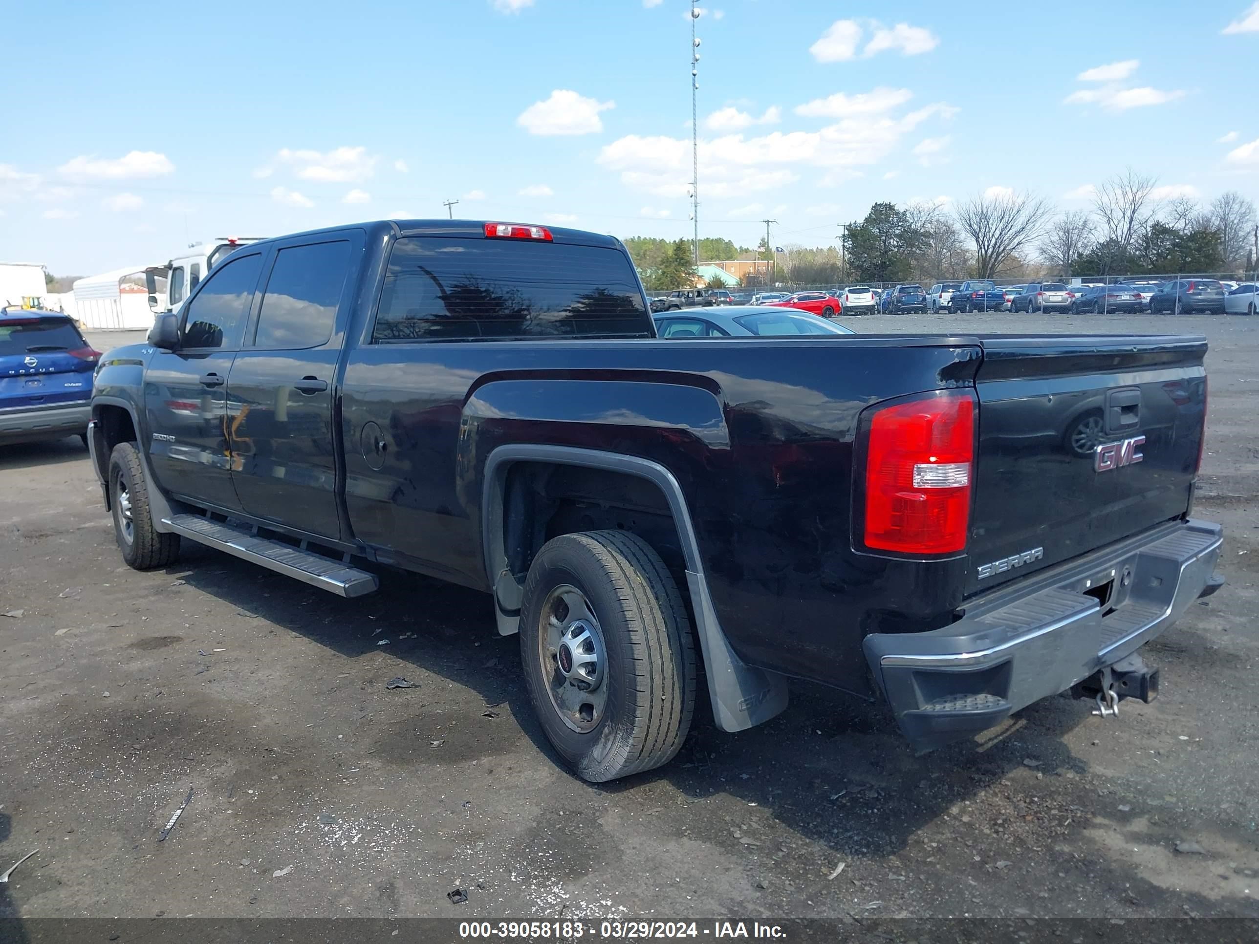 2018 GMC Sierra 2500Hd vin: 1GT12REG0JF211089