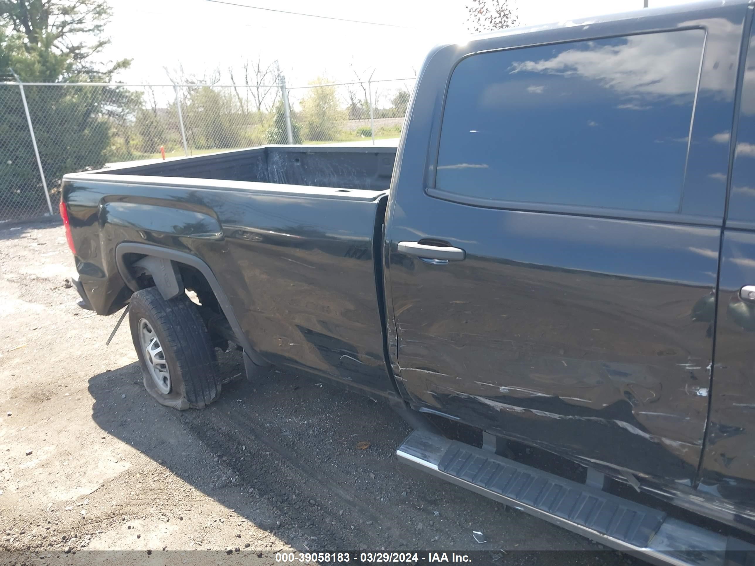 2018 GMC Sierra 2500Hd vin: 1GT12REG0JF211089