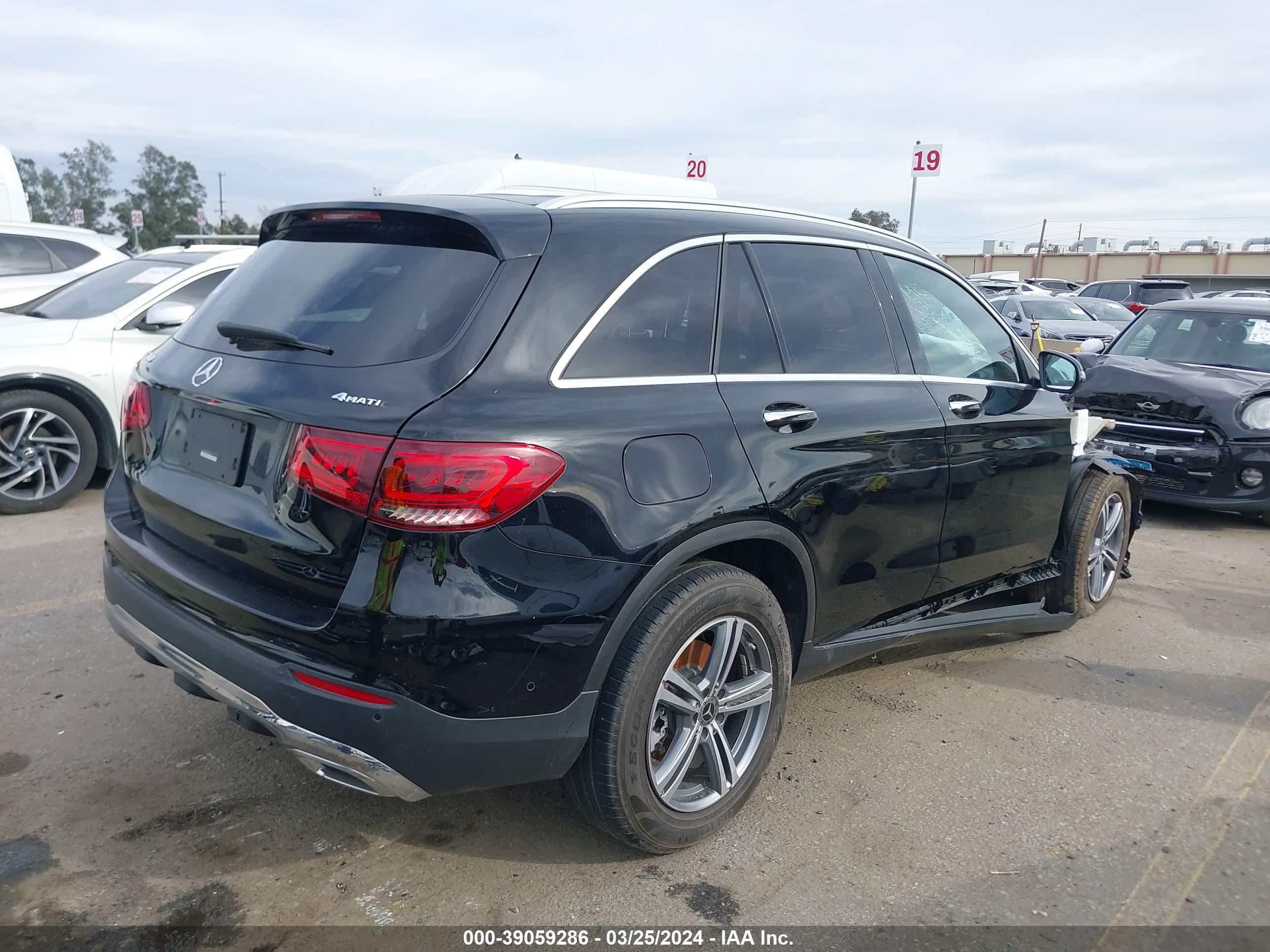 2021 Mercedes-Benz Glc 300 4Matic Suv vin: W1N0G8EB5MV285610