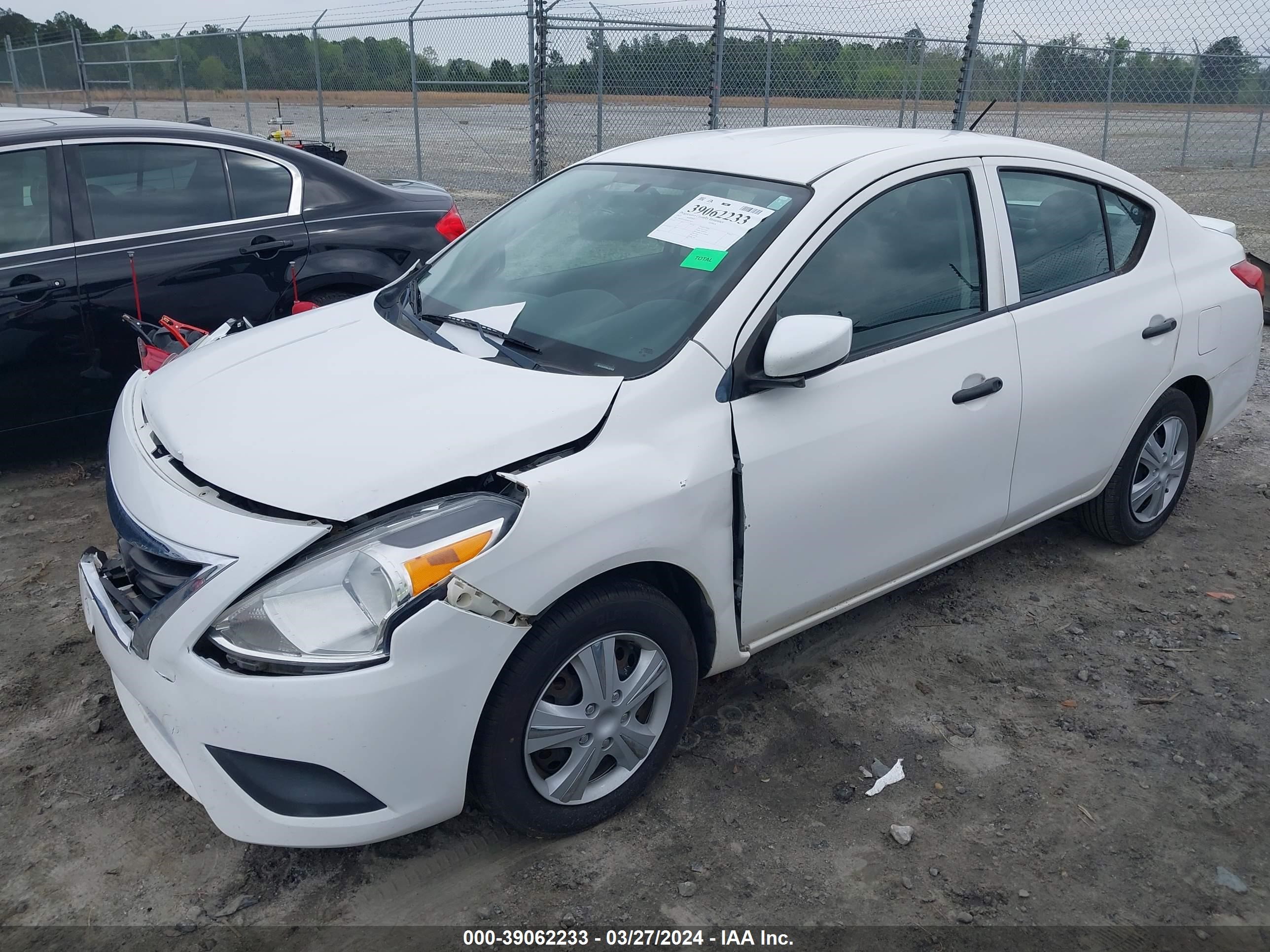 2017 Nissan Versa 1.6 S+ vin: 3N1CN7AP6HL827439