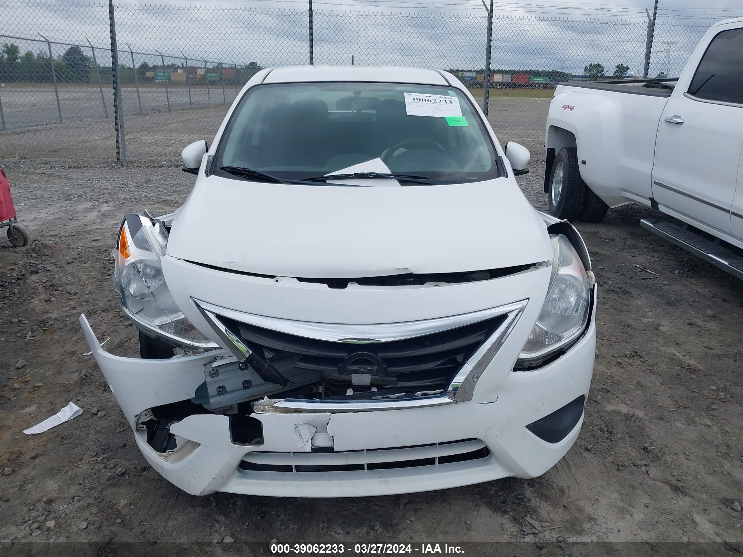 2017 Nissan Versa 1.6 S+ vin: 3N1CN7AP6HL827439