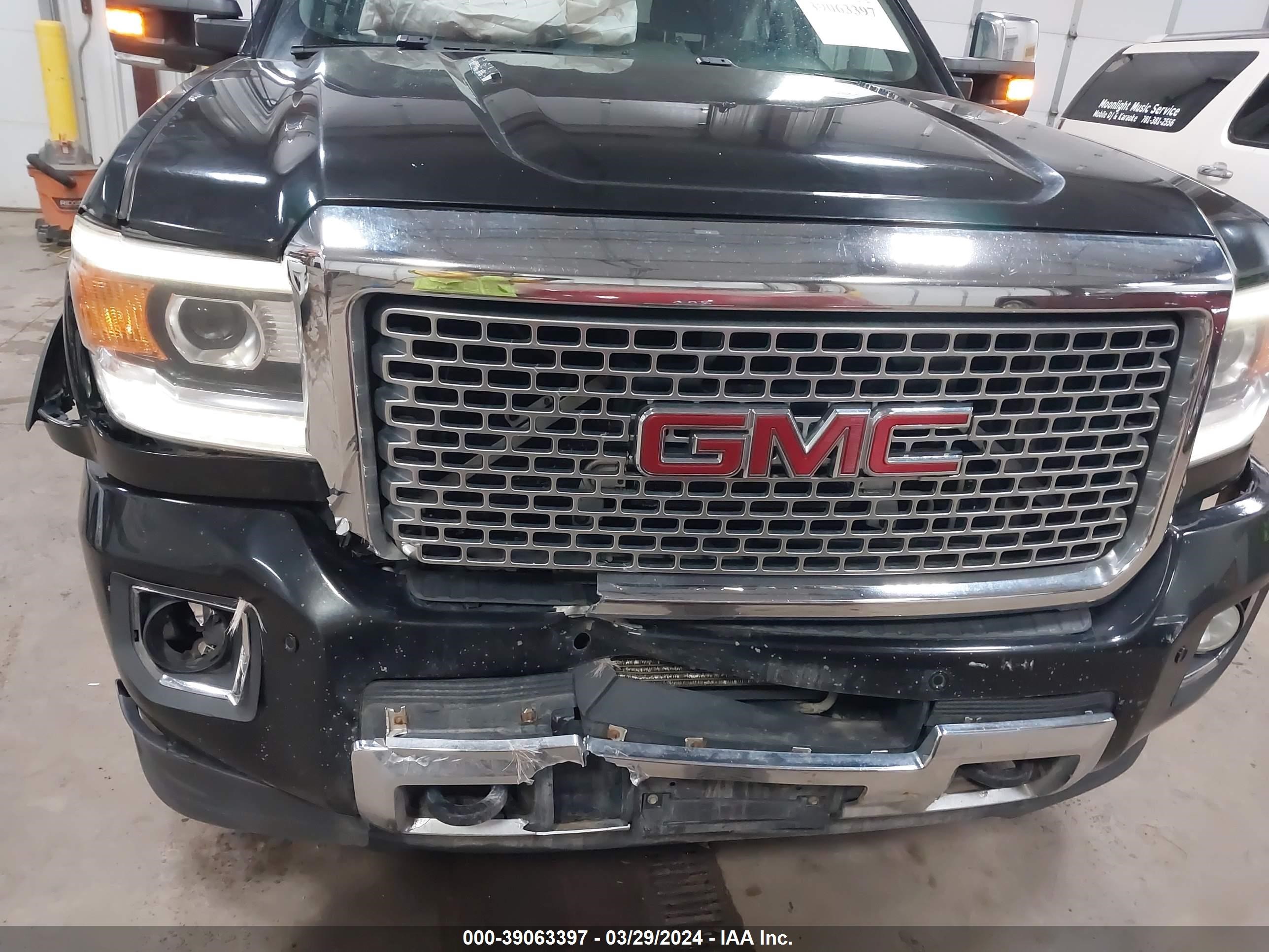 2015 GMC Sierra 2500Hd Denali vin: 1GT120E80FF524638