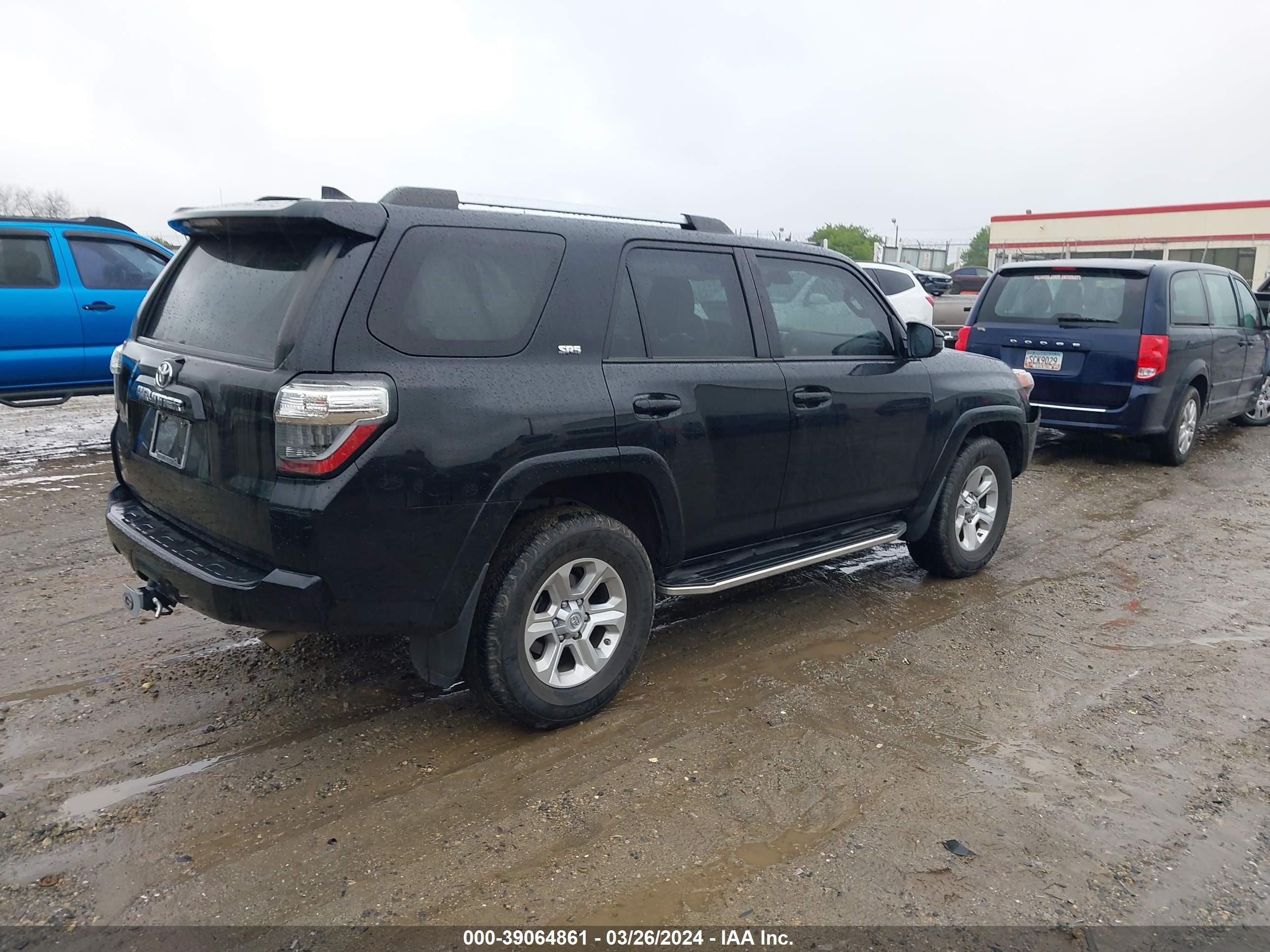 2021 Toyota 4Runner Sr5 vin: JTEEU5JR8M5232354