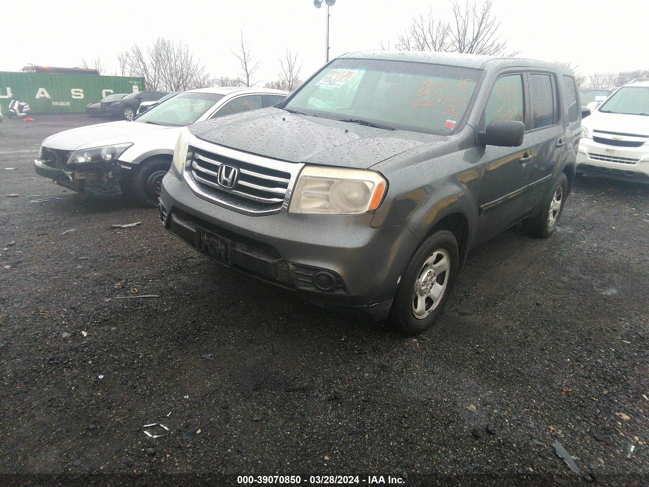 2012 Honda Pilot Lx vin: 5FNYF4H25CB001648