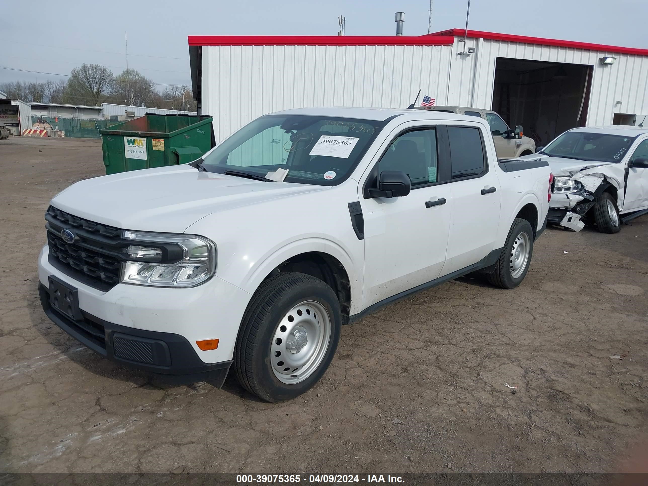 2022 Ford Maverick Xl vin: 3FTTW8E33NRA09182