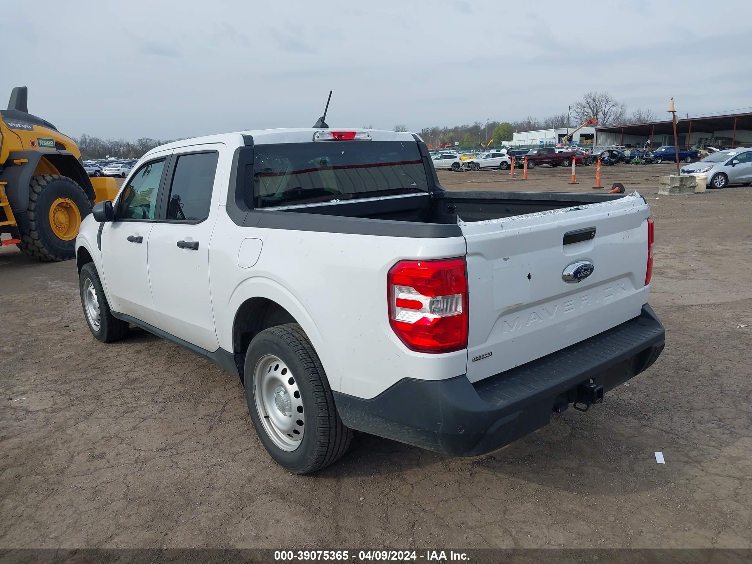 2022 Ford Maverick Xl vin: 3FTTW8E33NRA09182