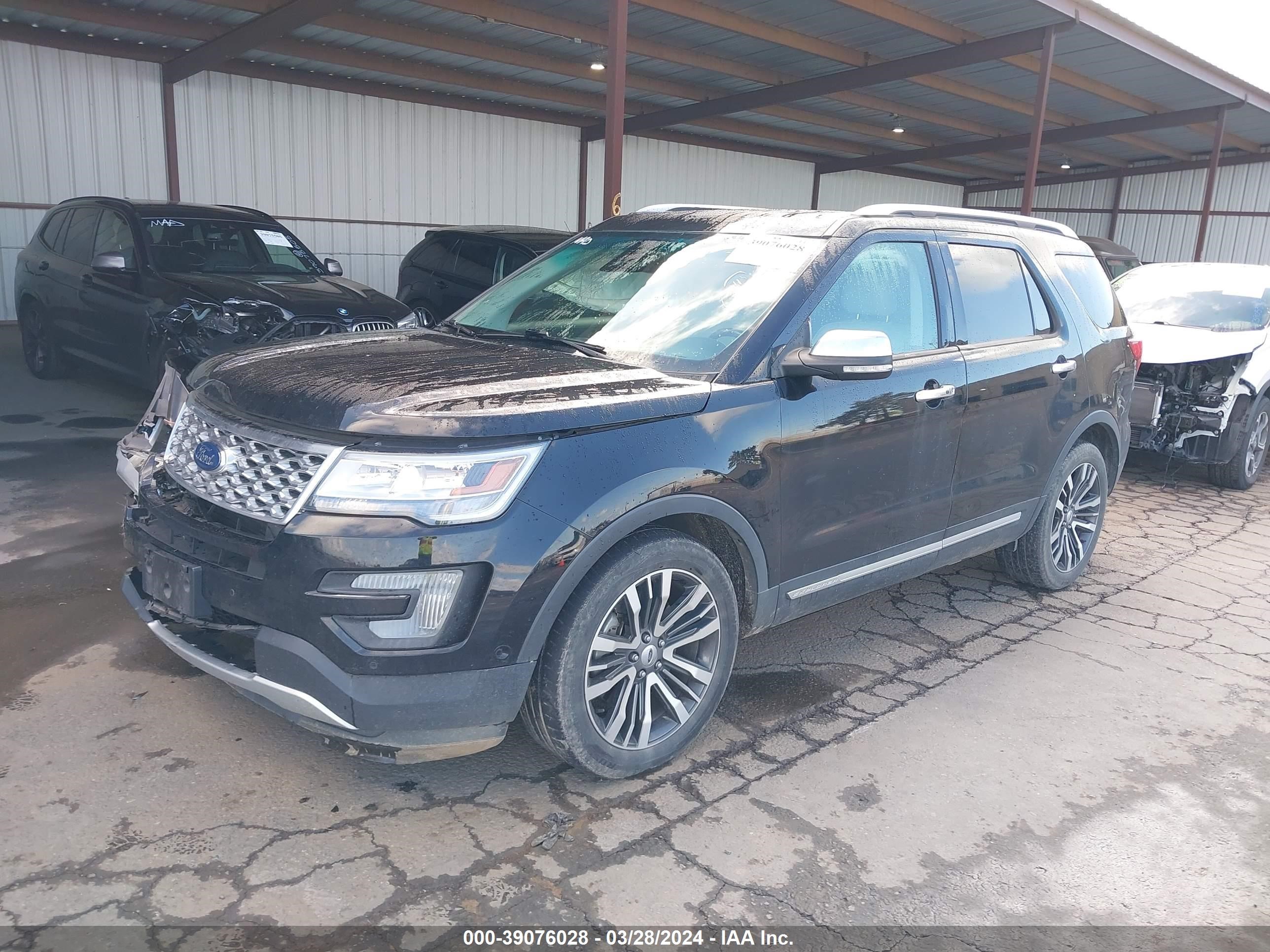 2016 Ford Explorer Platinum vin: 1FM5K8HTXGGB87211