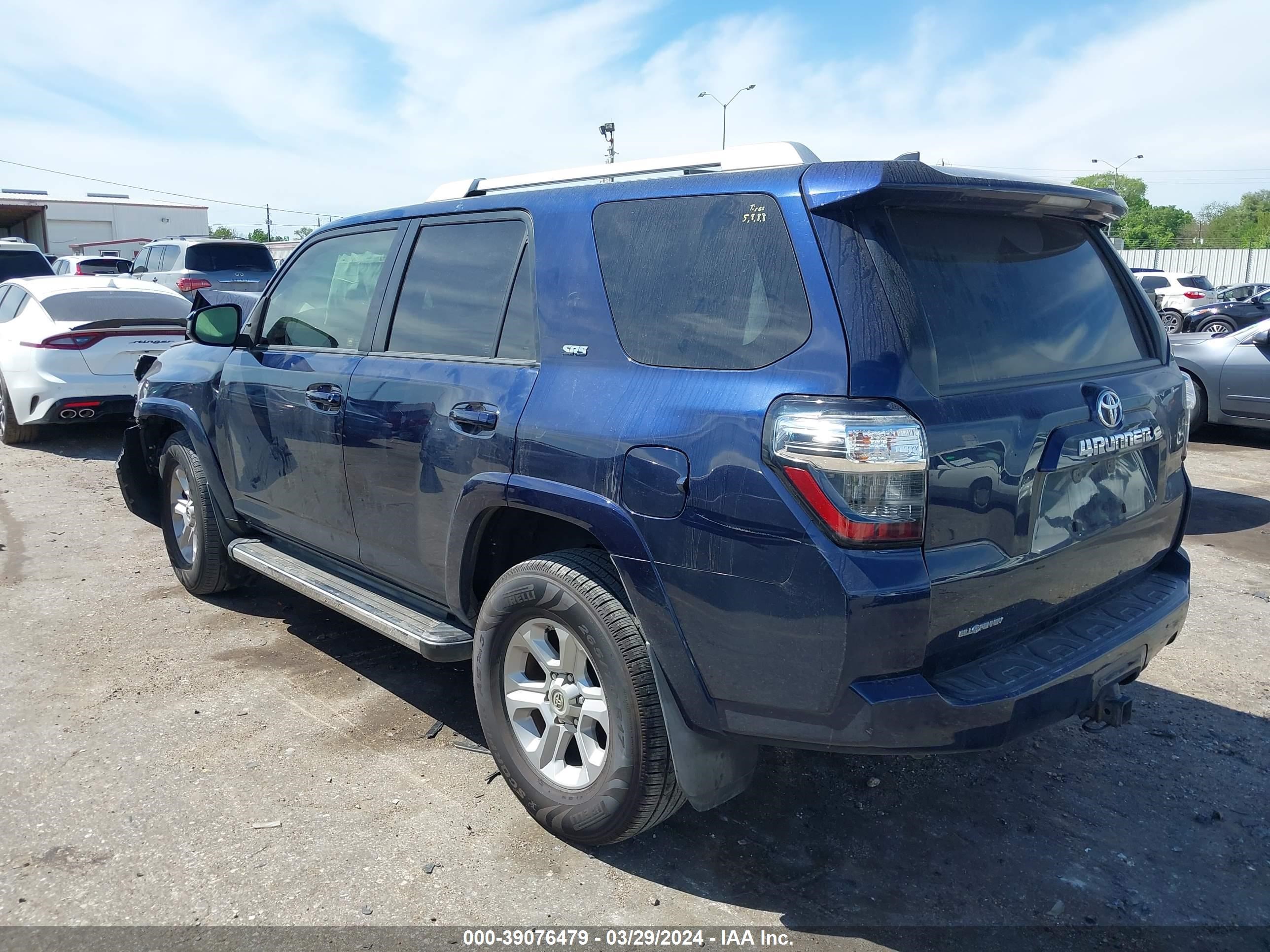 2017 Toyota 4Runner Sr5 vin: JTEZU5JR8H5148770